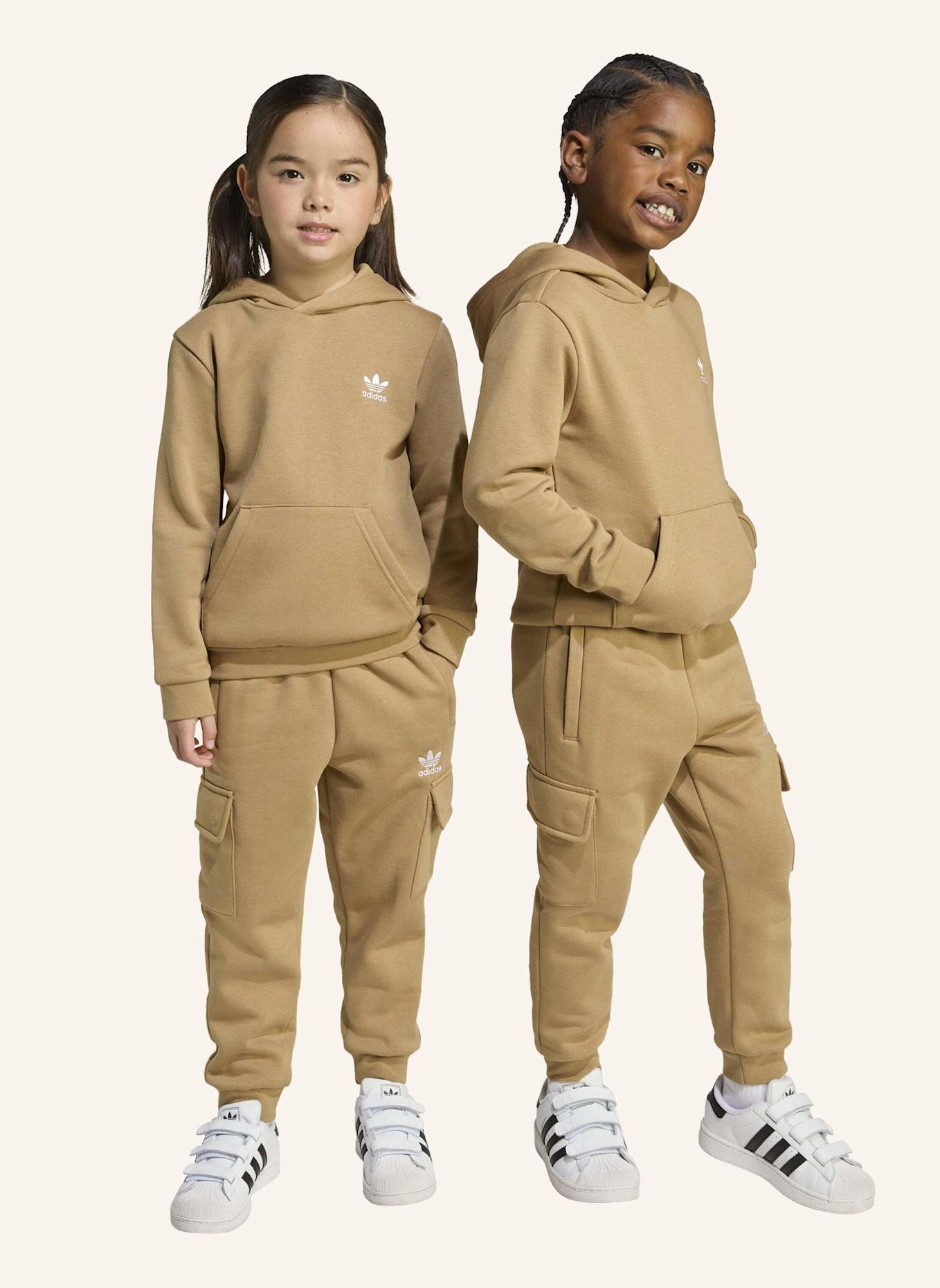 adidas Originals KIDS CARGO HOODIE-SET: BRAUN
