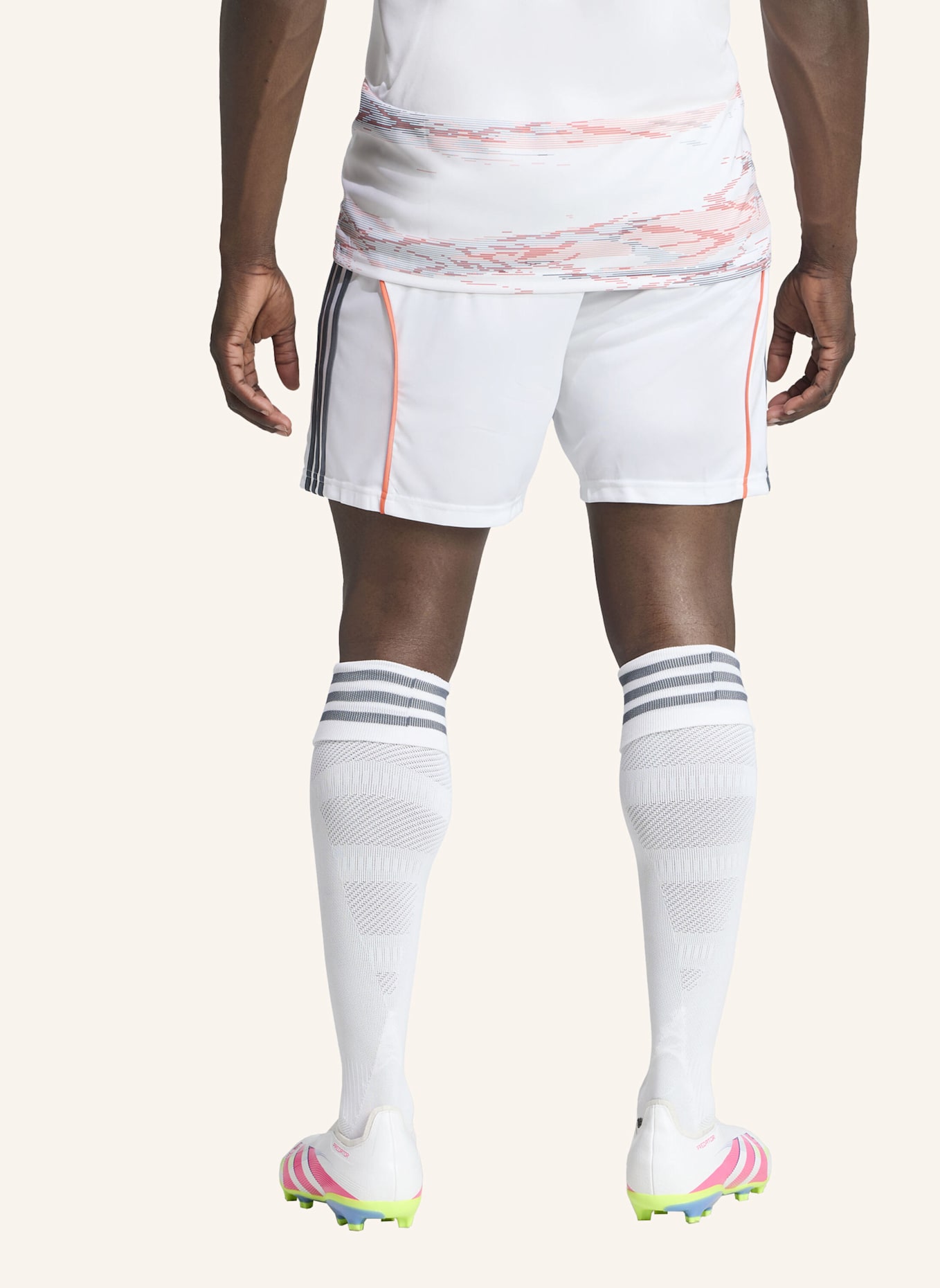 adidas FC BAYERN MÜNCHEN 25/26 AUSWÄRTSSHORTS: WEISS