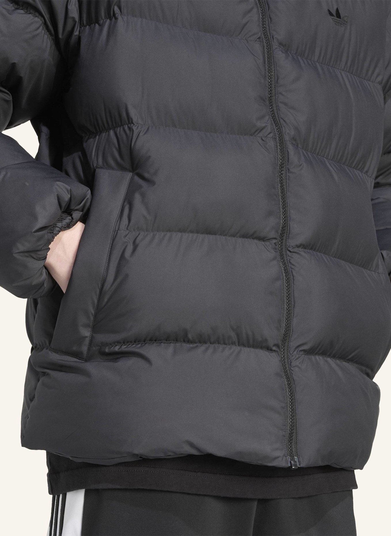 adidas Originals TONAL HOODED PUFFER JACKE: SCHWARZ