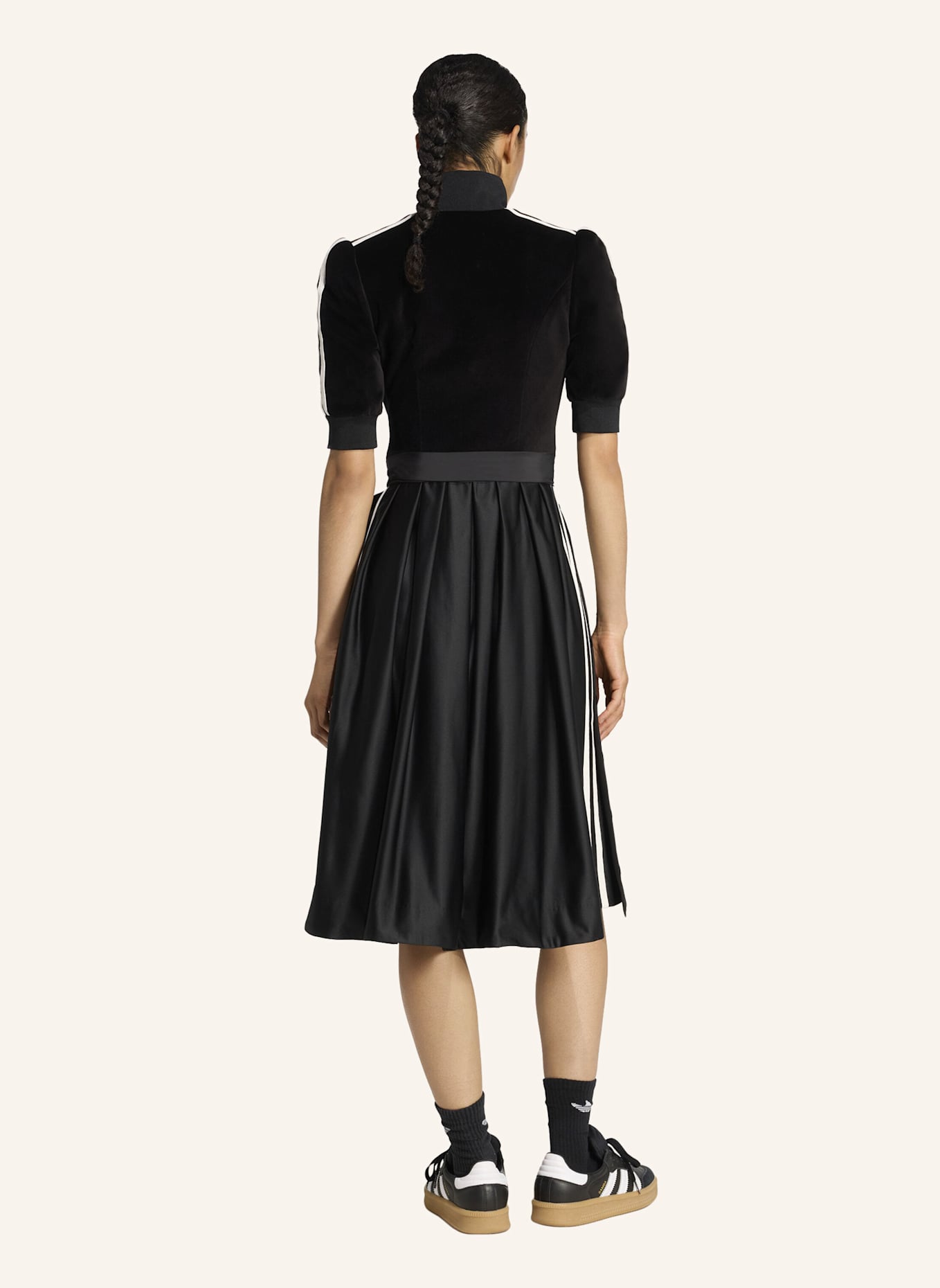 adidas Originals ADIDAS ORIGINALS DIRNDL KLEID: SCHWARZ