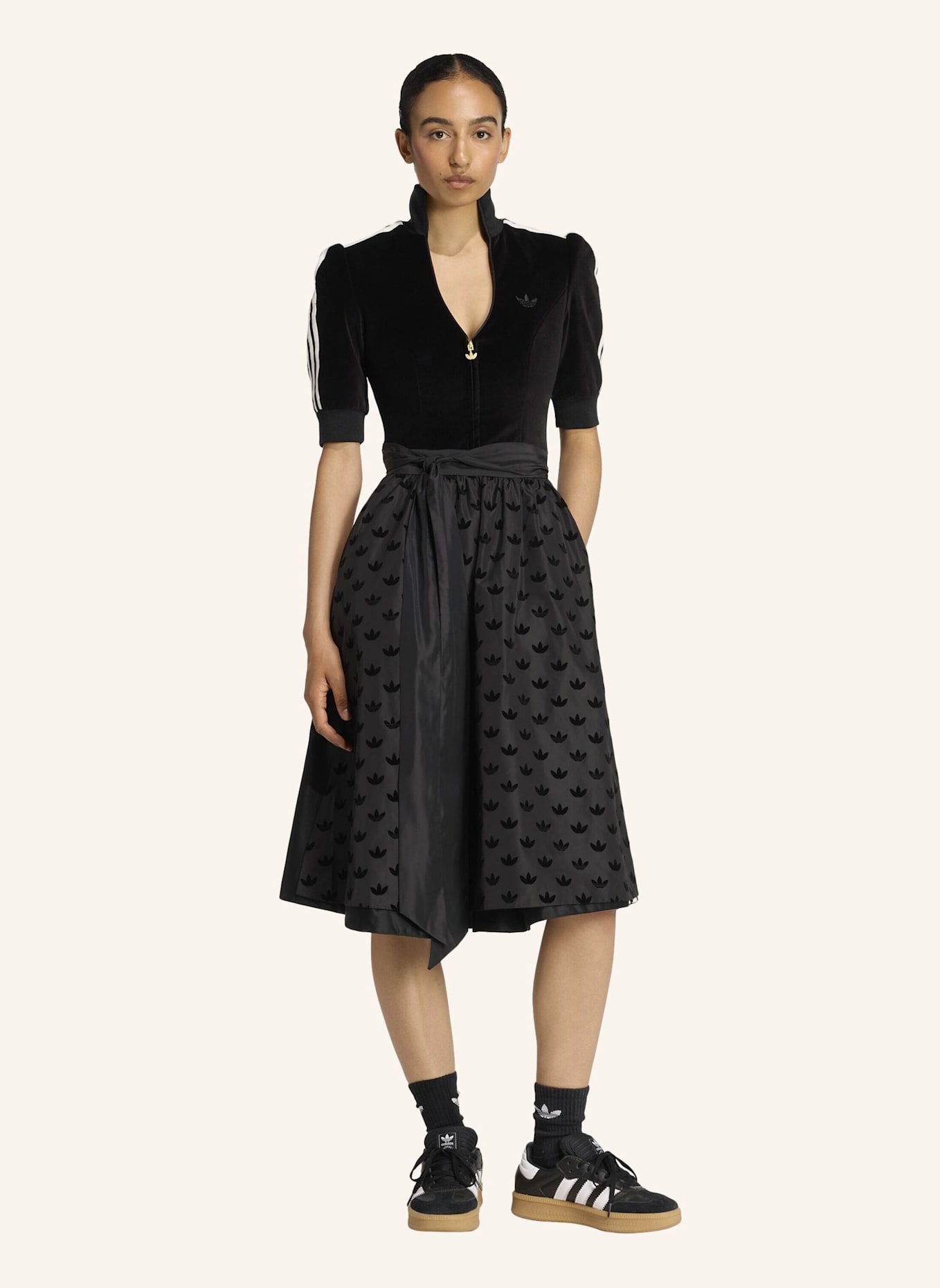 adidas Originals ADIDAS ORIGINALS DIRNDL KLEID: SCHWARZ