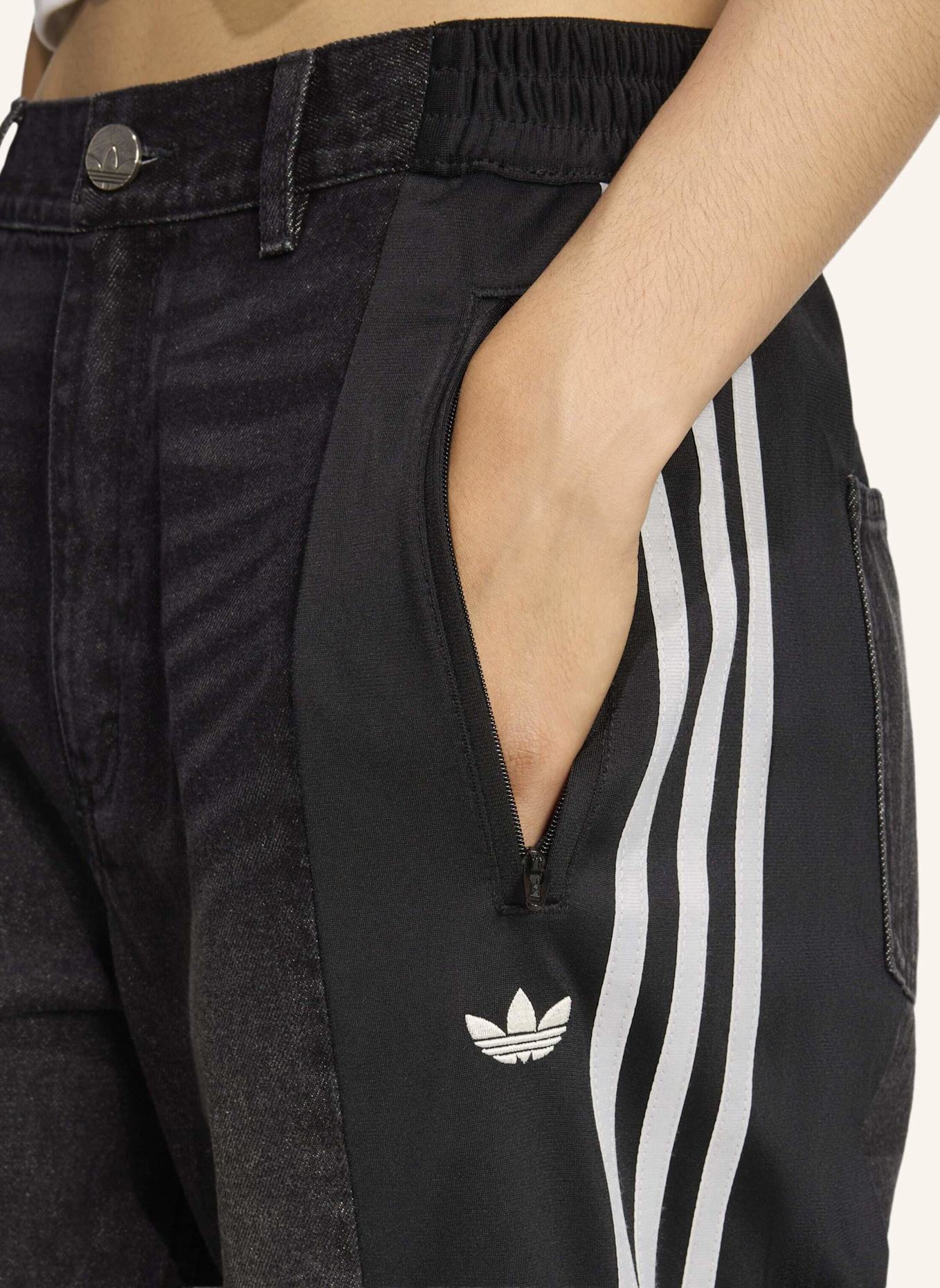 adidas Originals ADIDAS ORIGINALS ATHLETIC DEPT DENIM FIREBIRD HOSE: SCHWARZ