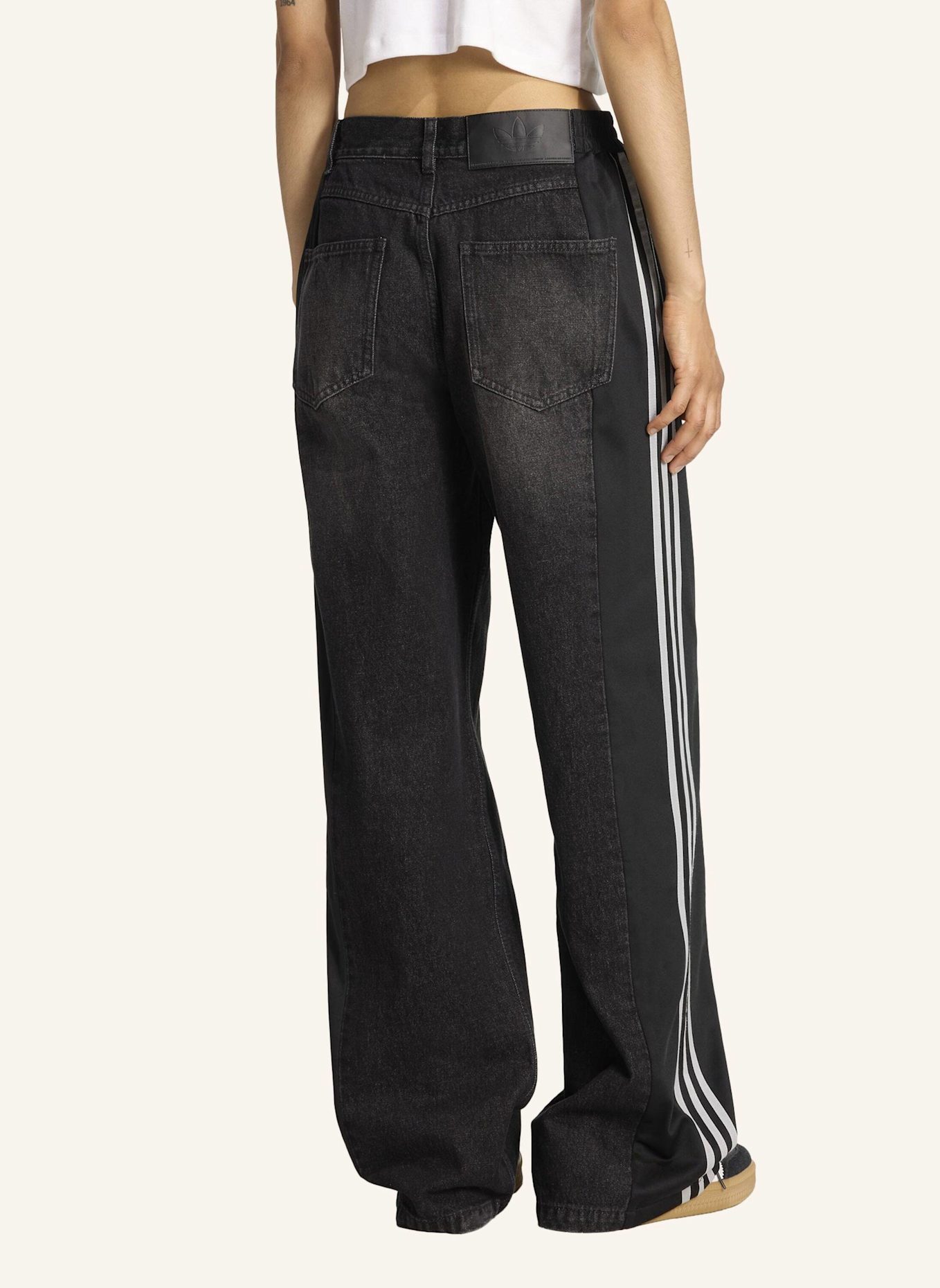 adidas Originals ADIDAS ORIGINALS ATHLETIC DEPT DENIM FIREBIRD HOSE: SCHWARZ