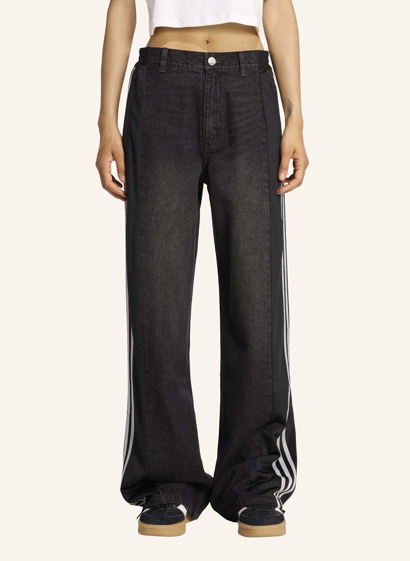 adidas Originals ADIDAS ORIGINALS ATHLETIC DEPT DENIM FIREBIRD HOSE: SCHWARZ