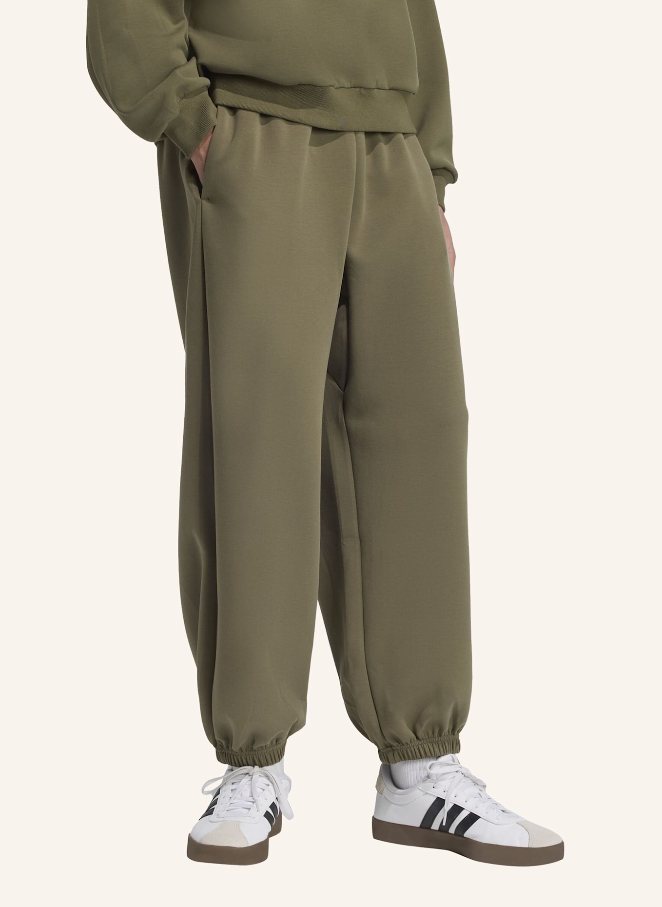 adidas Sweatpants SOFT LUX: GRÜN