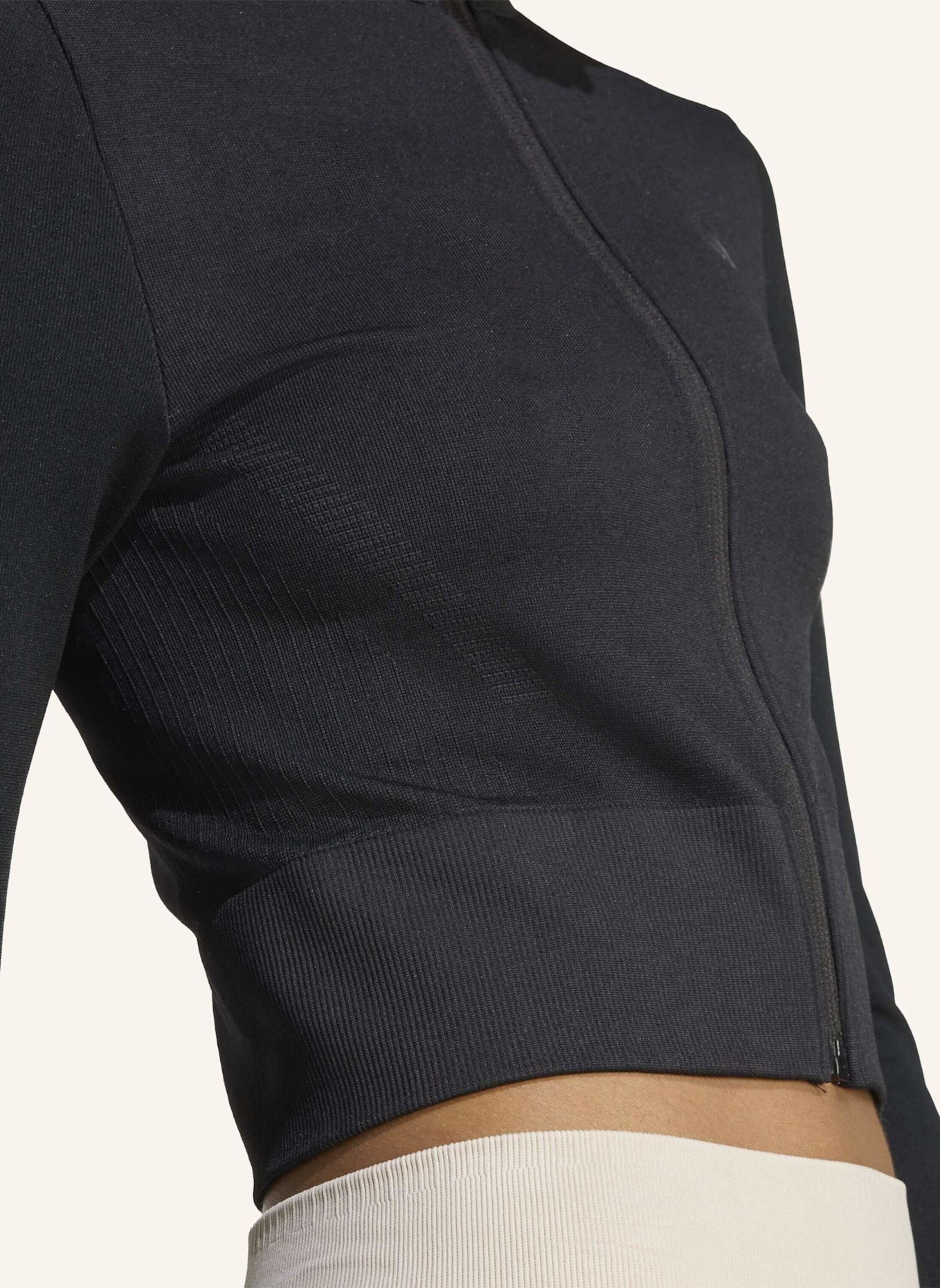 adidas WORKOUT ESSENTIALS STRICKJACKE MIT DURCHGEHENDEM REISSVERSCHLUSS: SCHWARZ