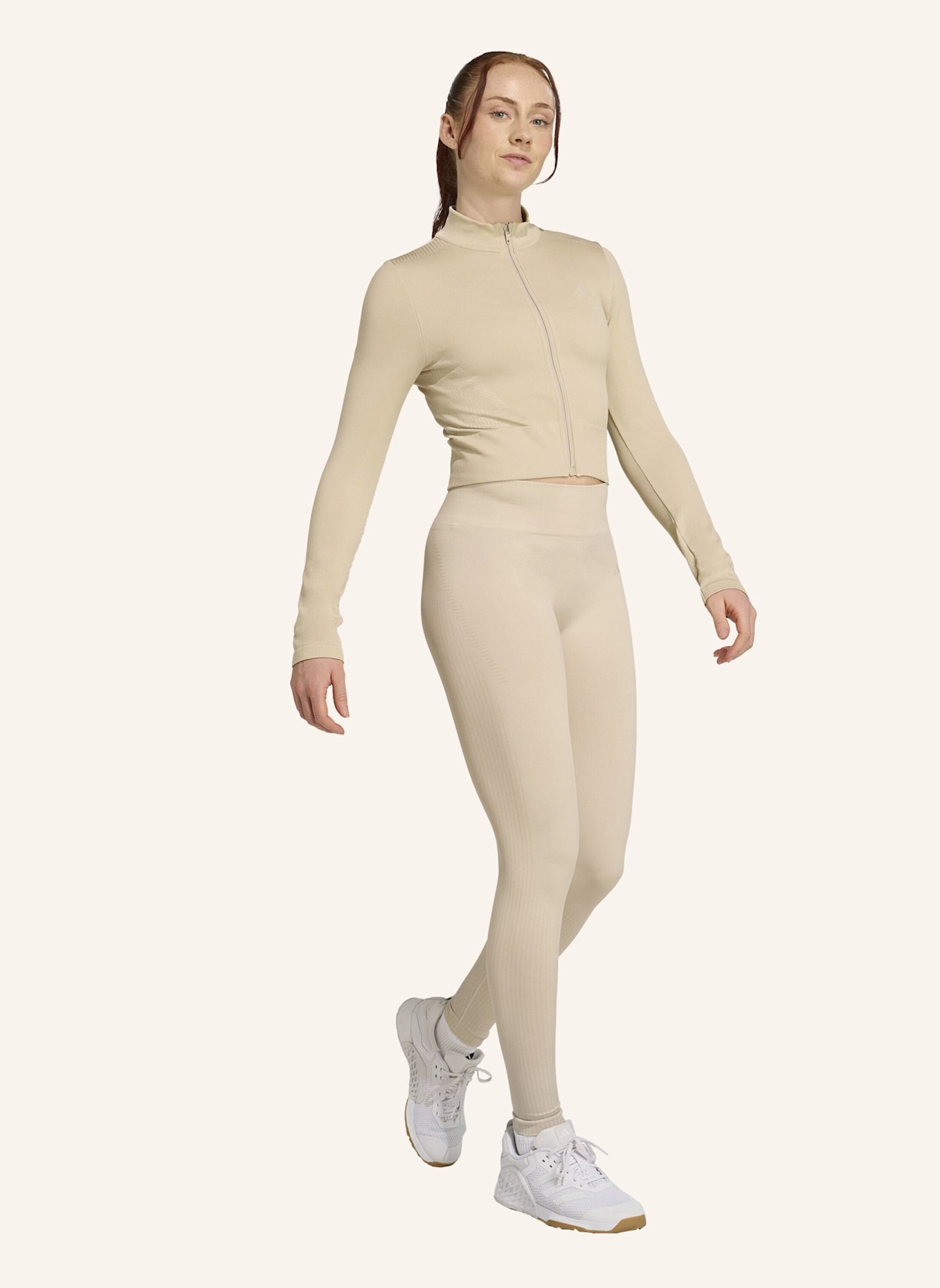 adidas WORKOUT ESSENTIALS STRICKJACKE MIT DURCHGEHENDEM REISSVERSCHLUSS: BEIGE