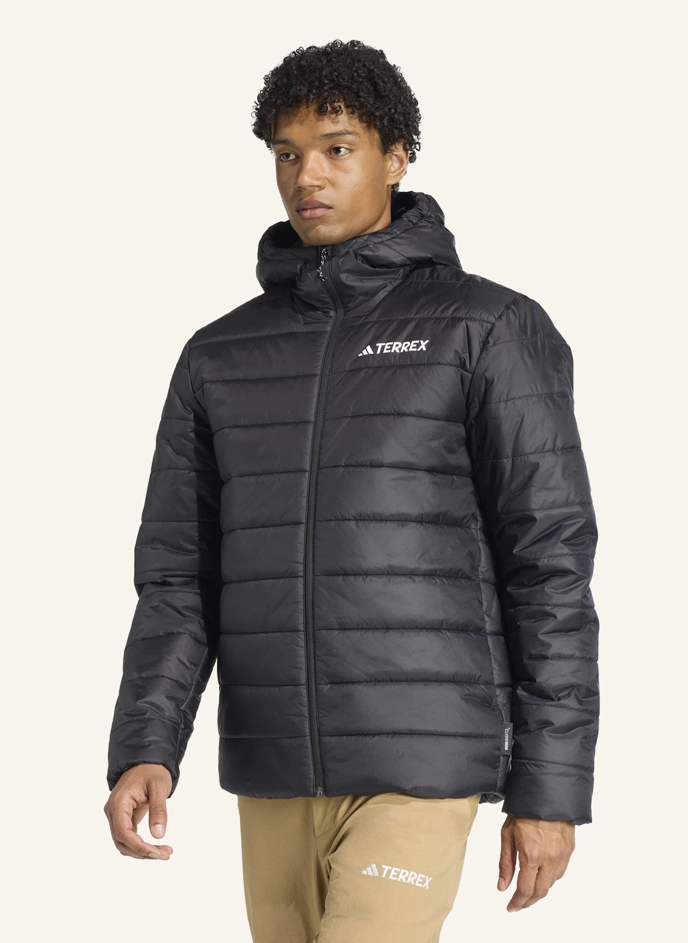 adidas TERREX TERREX MULTI ESSENTIALS CLIMAWARM ISOLIERTE KAPUZENJACKE: SCHWARZ