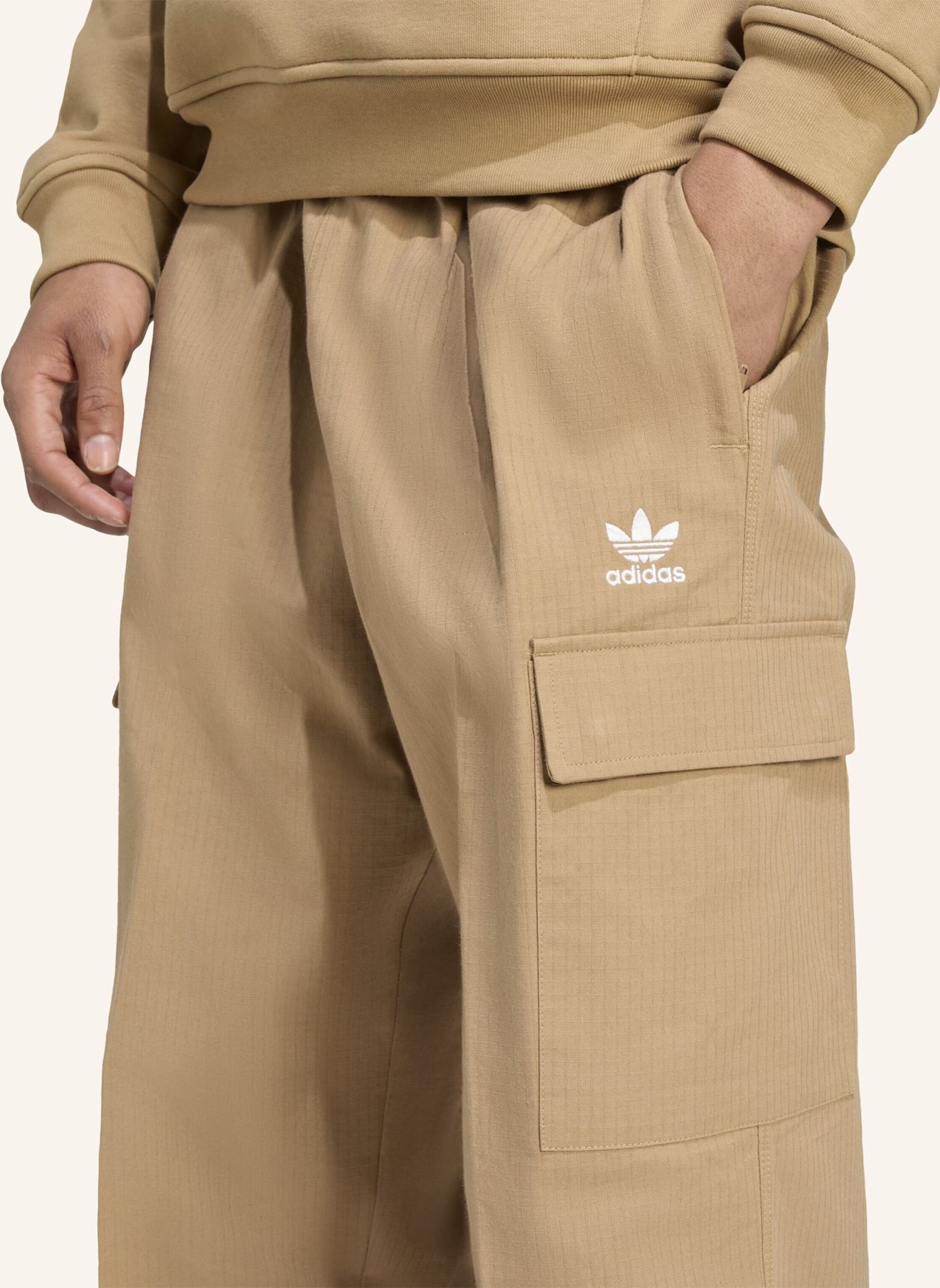 adidas Originals TREFOIL ESSENTIALS WOVEN: BEIGE