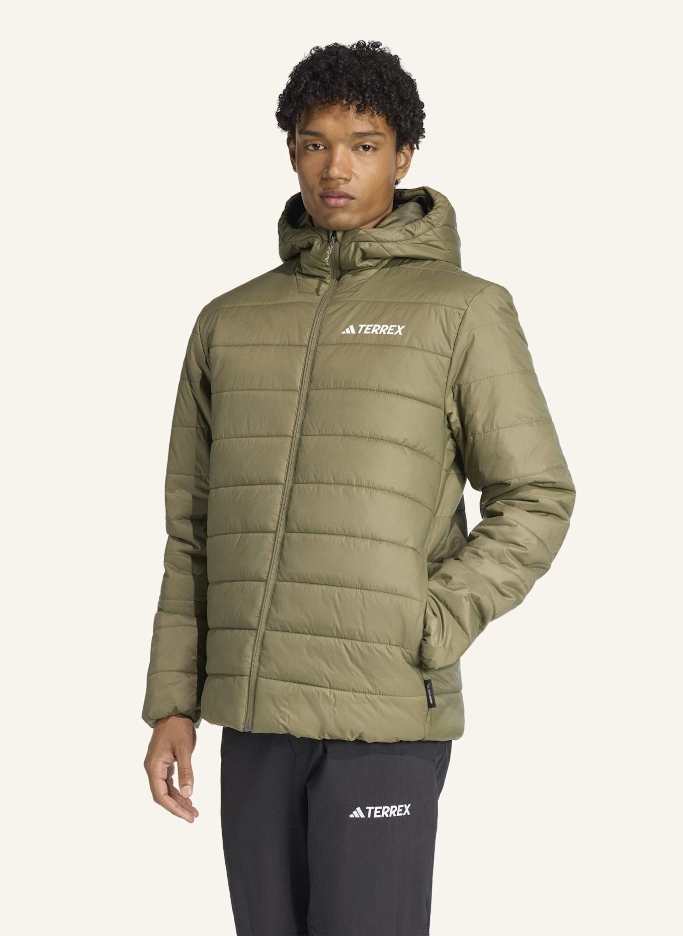 adidas TERREX TERREX MULTI ESSENTIALS CLIMAWARM ISOLIERTE KAPUZENJACKE: GRÜN