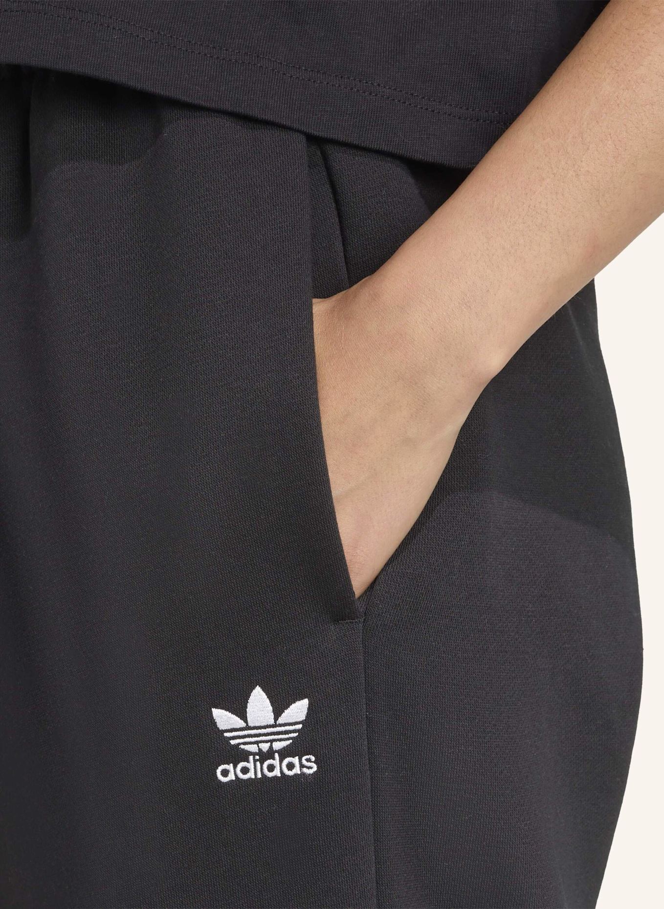 adidas Originals ESSENTIALS WIDE LEG HOSE: SCHWARZ