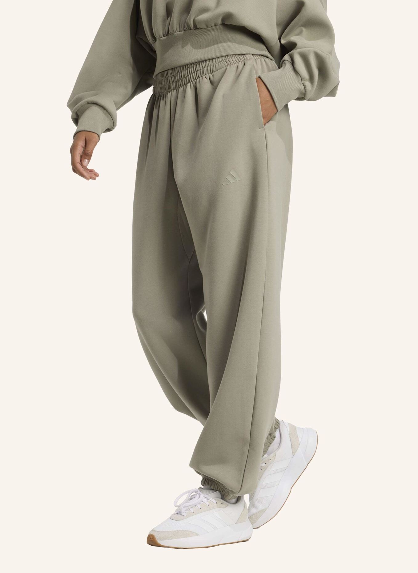 adidas Sweatpants SOFT LUX LOOSE: SILBER