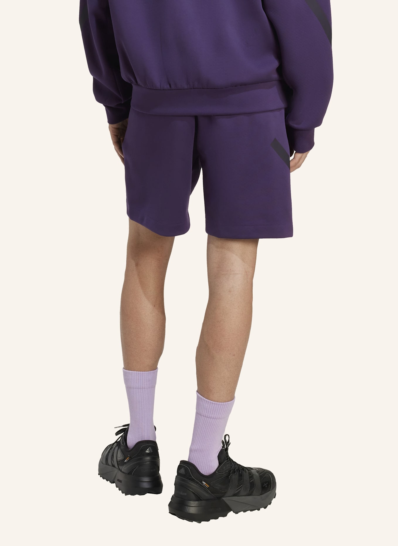 adidas Sweatshorts Z.N.E.: LILA