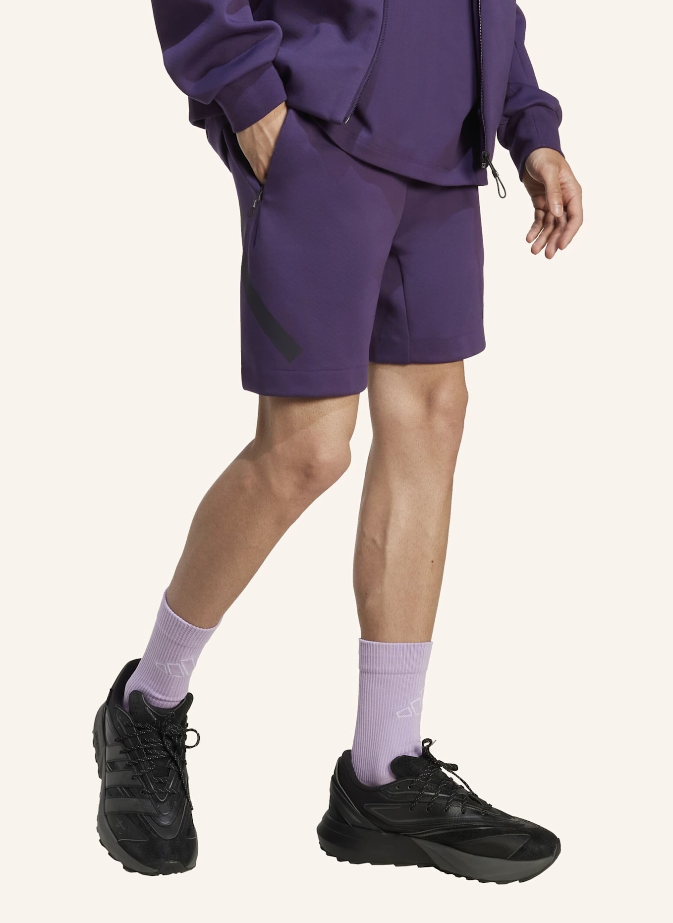 adidas Sweatshorts Z.N.E.: LILA