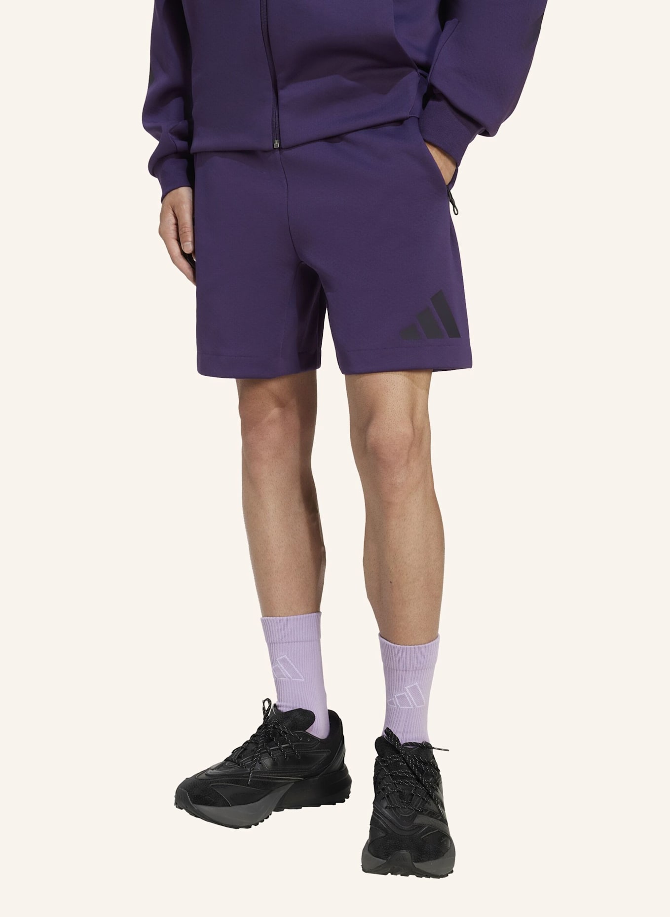 adidas Sweatshorts Z.N.E.: LILA