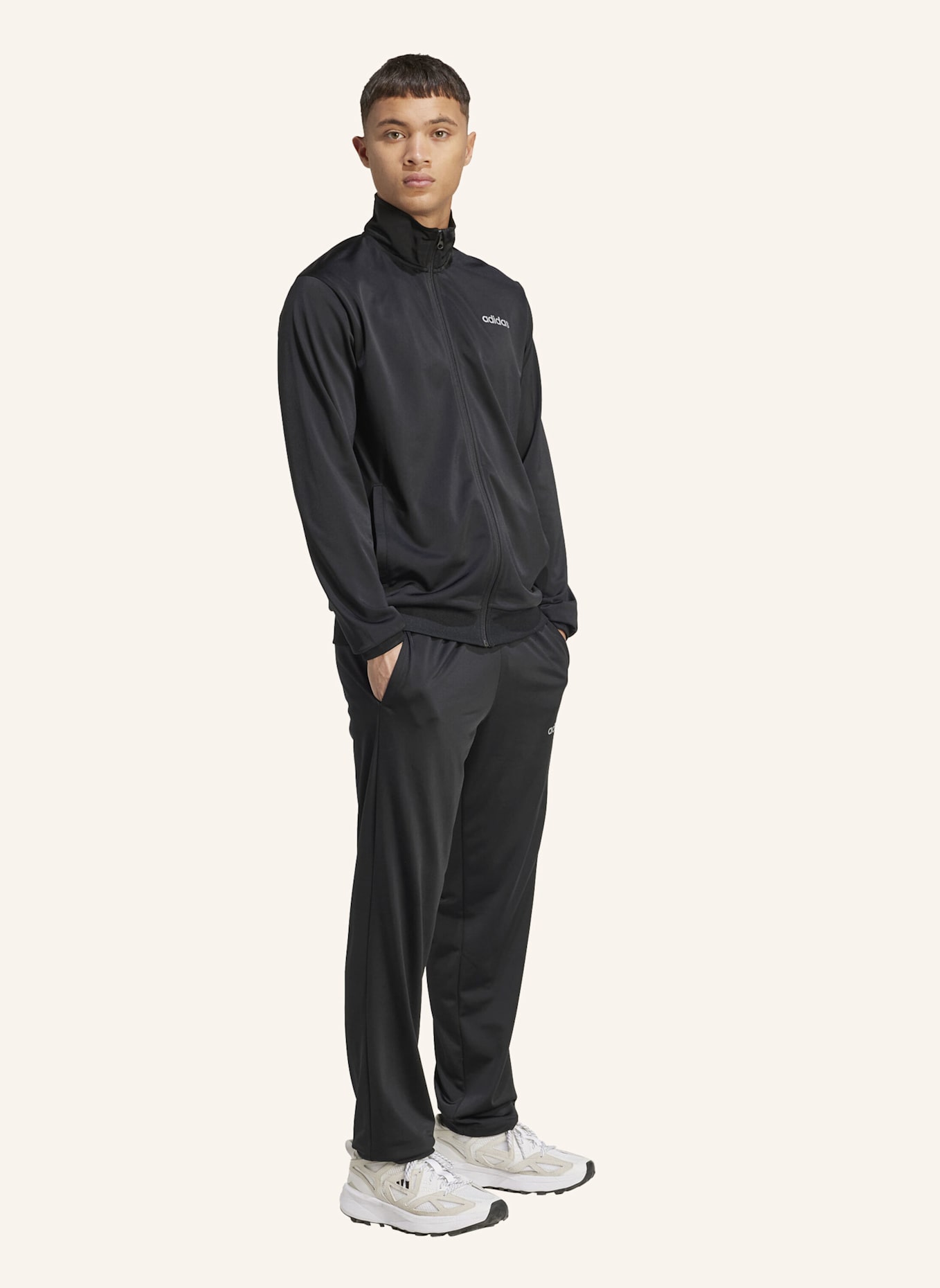 adidas ADIDAS LINEAR TRAININGSANZUG: SCHWARZ/ SILBER