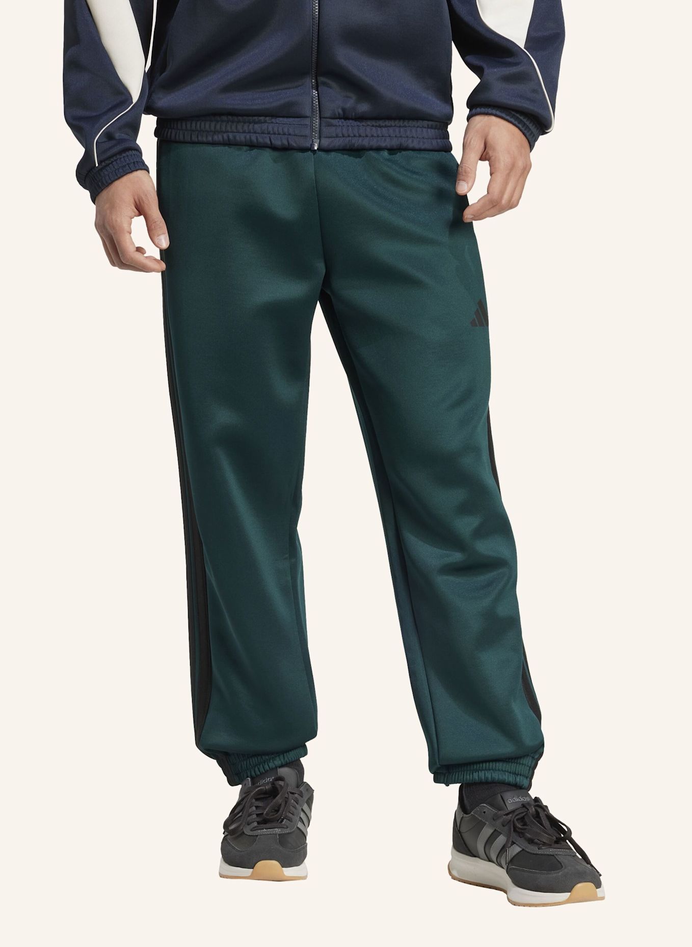 adidas STADIUM TRAININGSHOSE: SCHWARZ/ WEISS