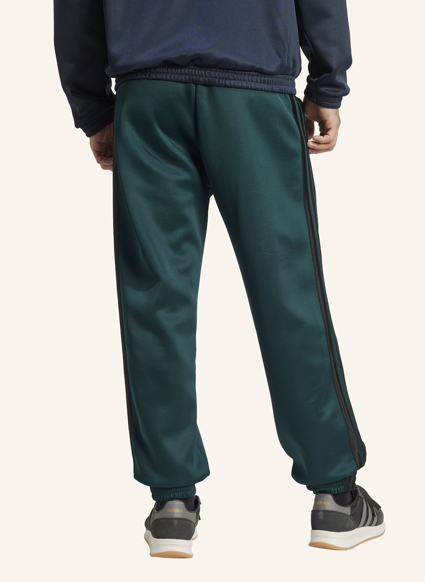 adidas STADIUM TRAININGSHOSE: SCHWARZ/ WEISS