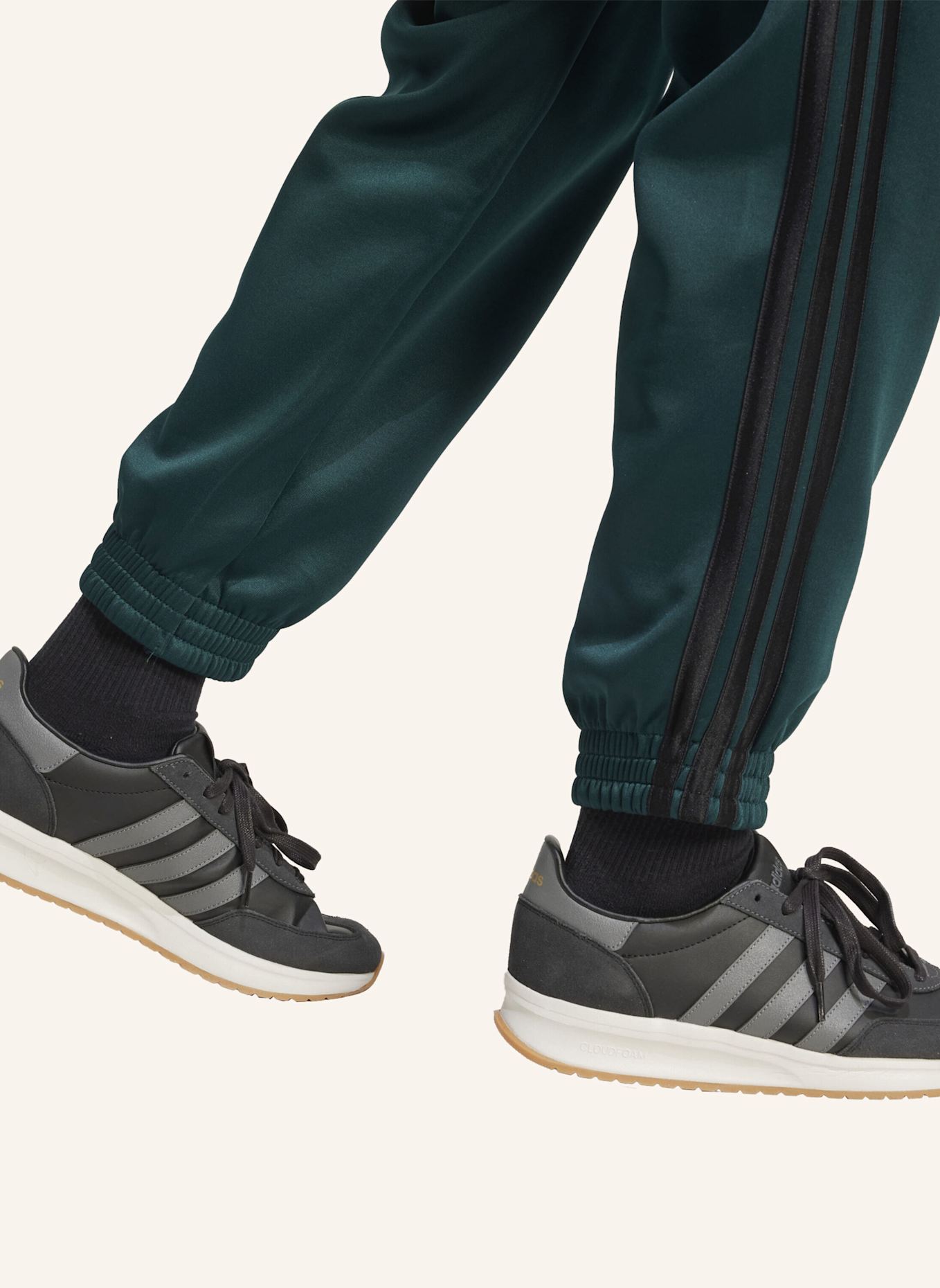 adidas STADIUM TRAININGSHOSE: SCHWARZ/ WEISS