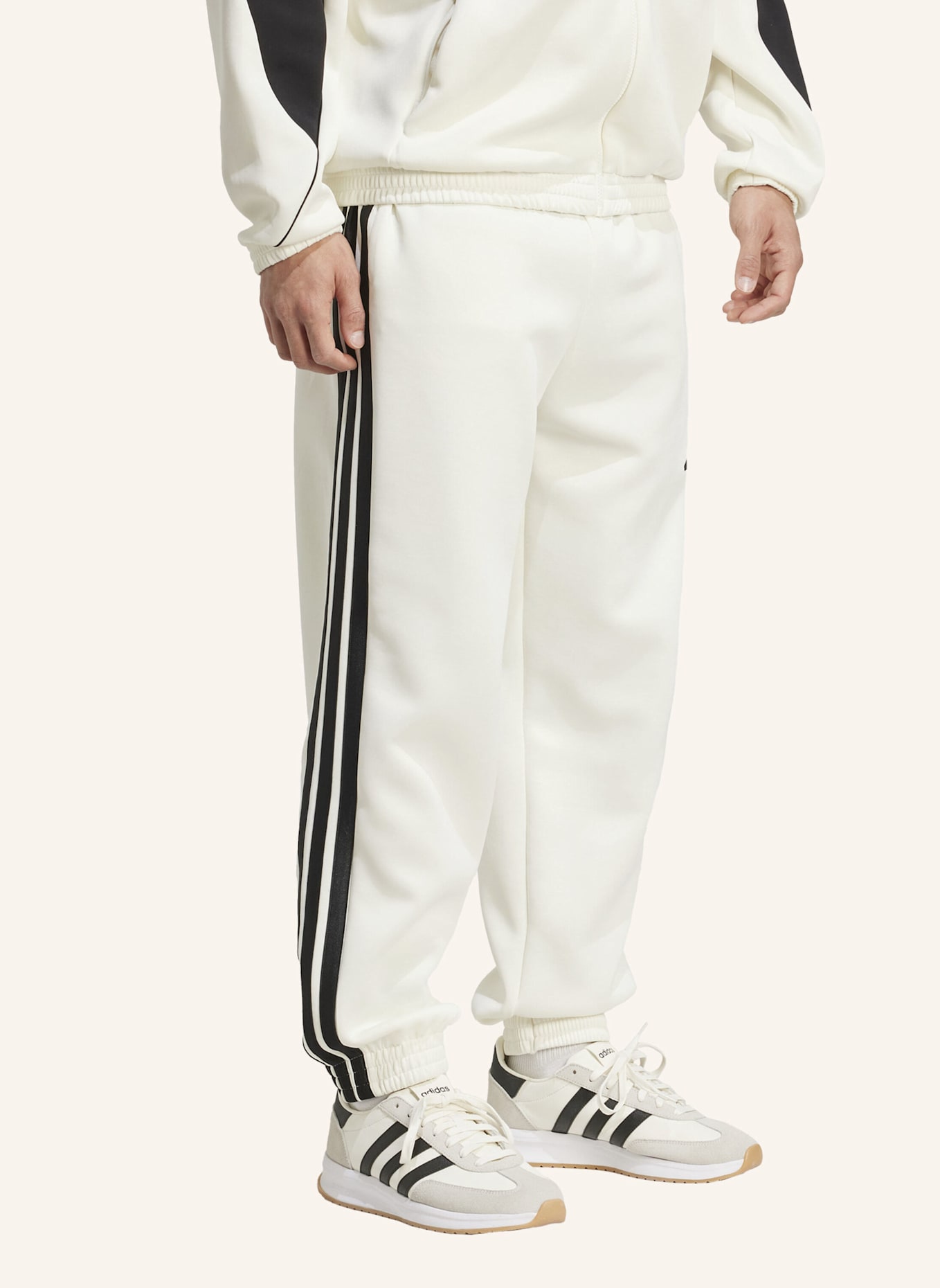 adidas STADIUM TRAININGSHOSE: WEISS/ SCHWARZ