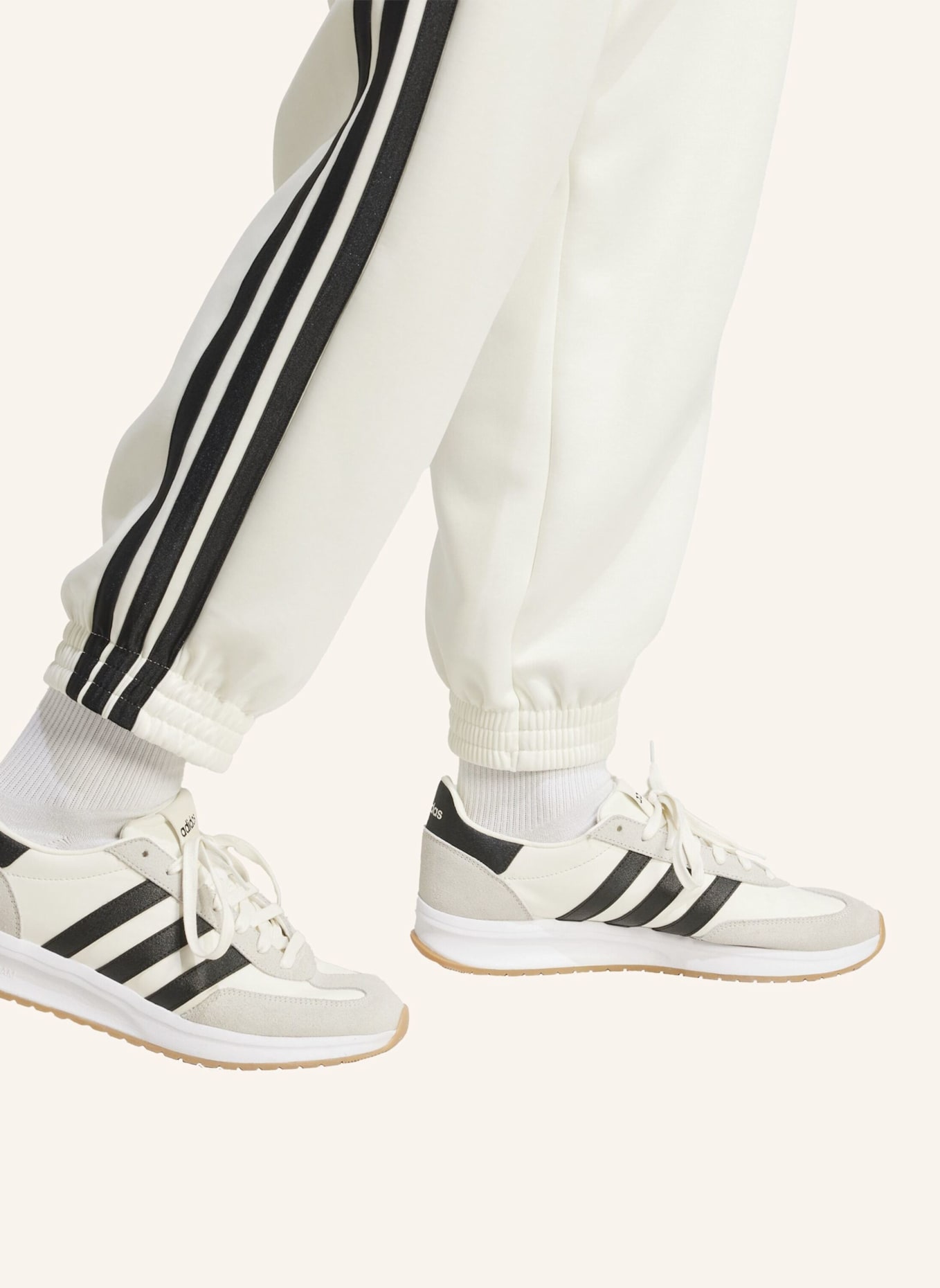 adidas STADIUM TRAININGSHOSE: WEISS/ SCHWARZ