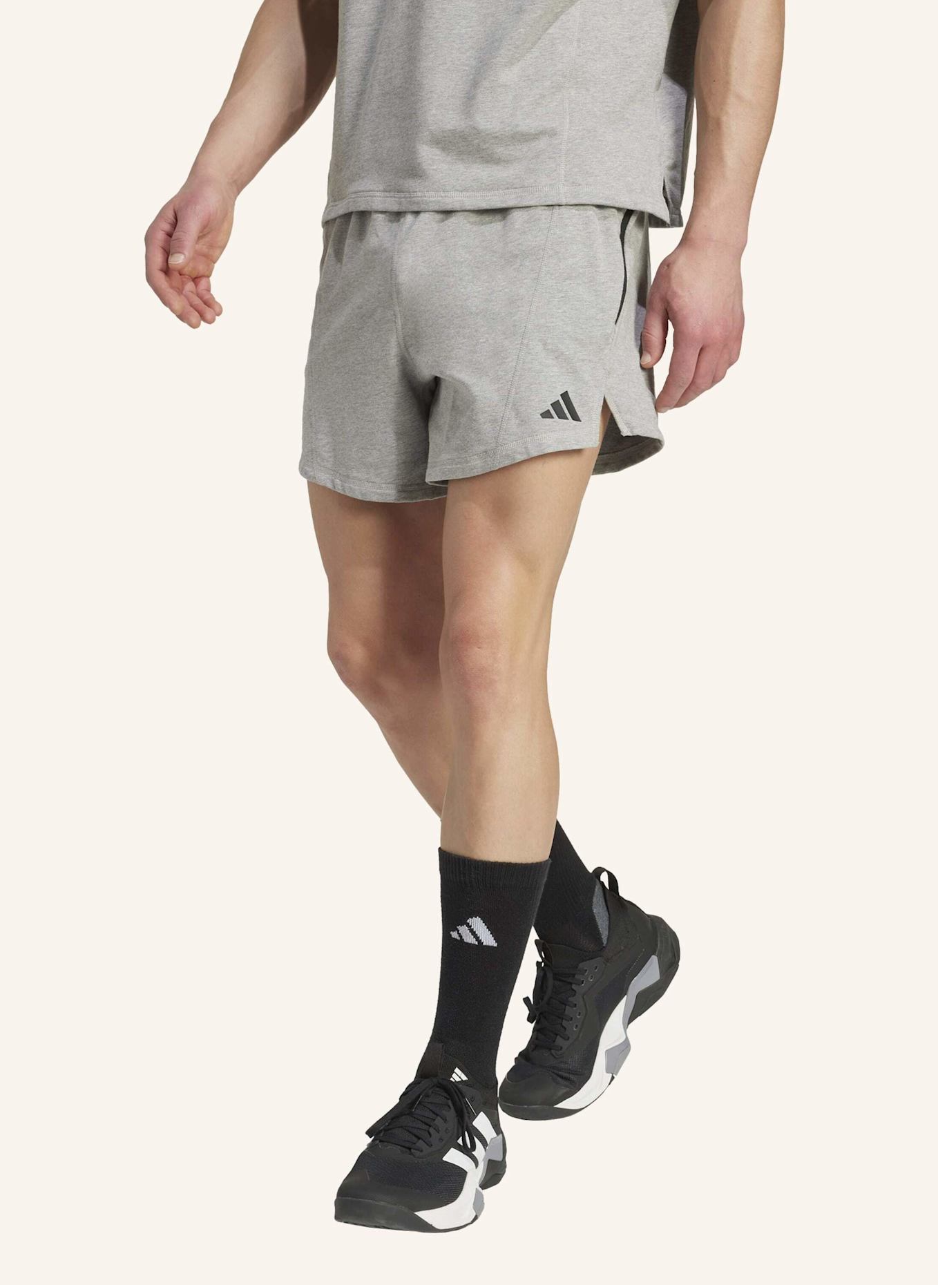 adidas D4T X SHORTS: GRAU
