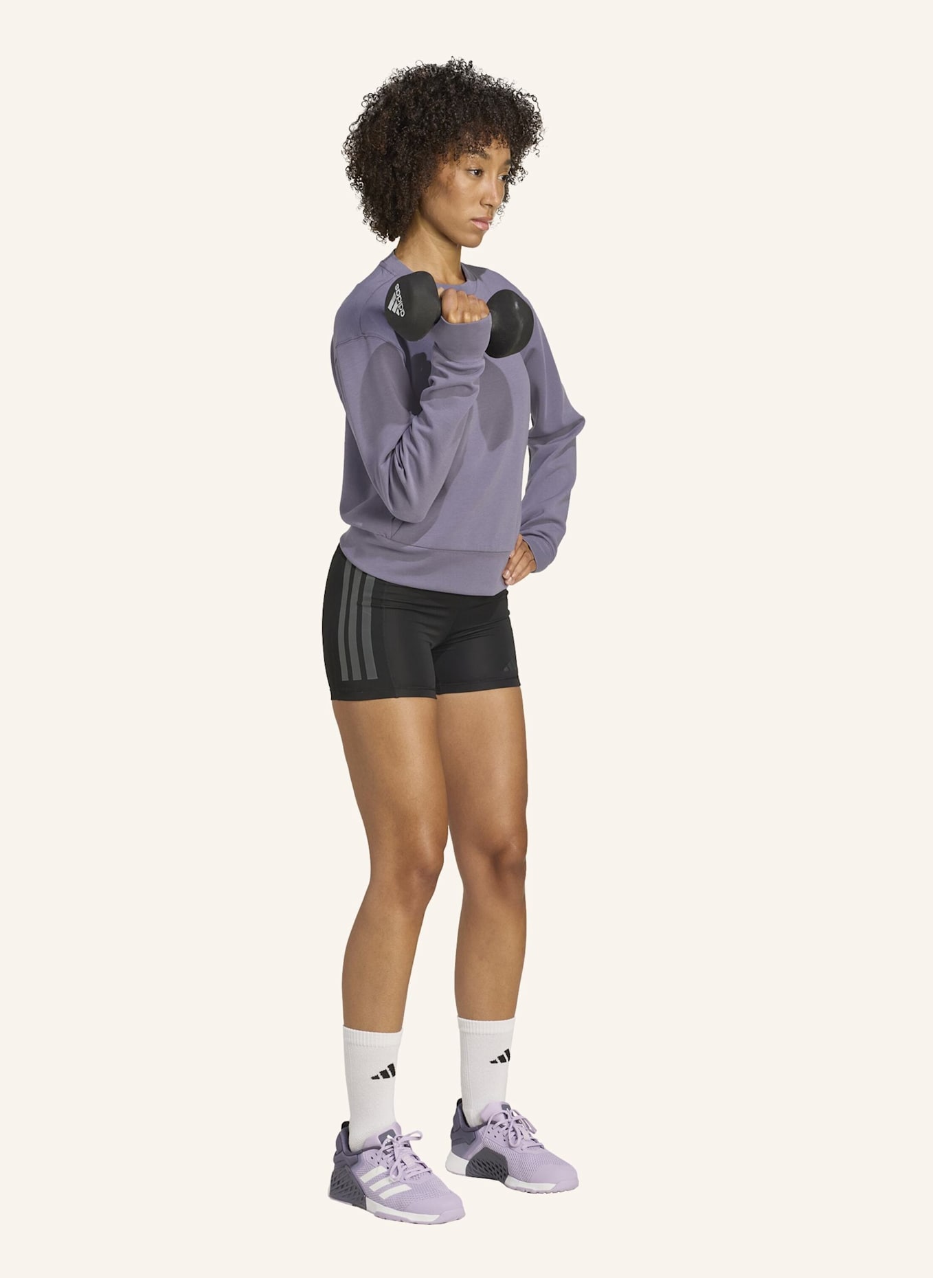 adidas DESIGNED-FOR-TRAINING ENTWORFENES WARM-UP SWEATSHIRT MIT RUNDHALSAUSSCHNITT: LILA