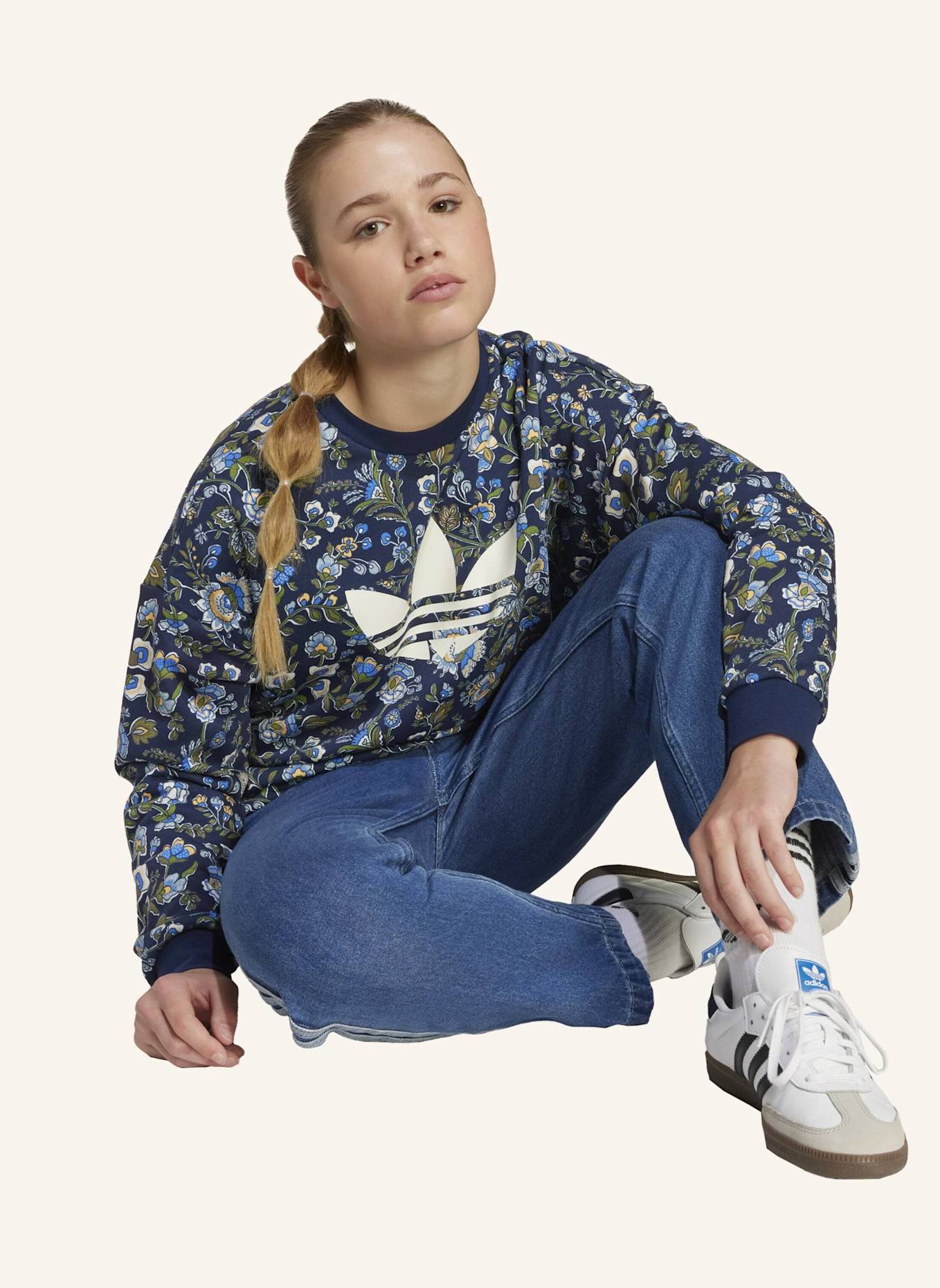 adidas Originals ADIDAS ORIGINALS X LIBERTY LONDON KIDS SWEATSHIRT: BLAU