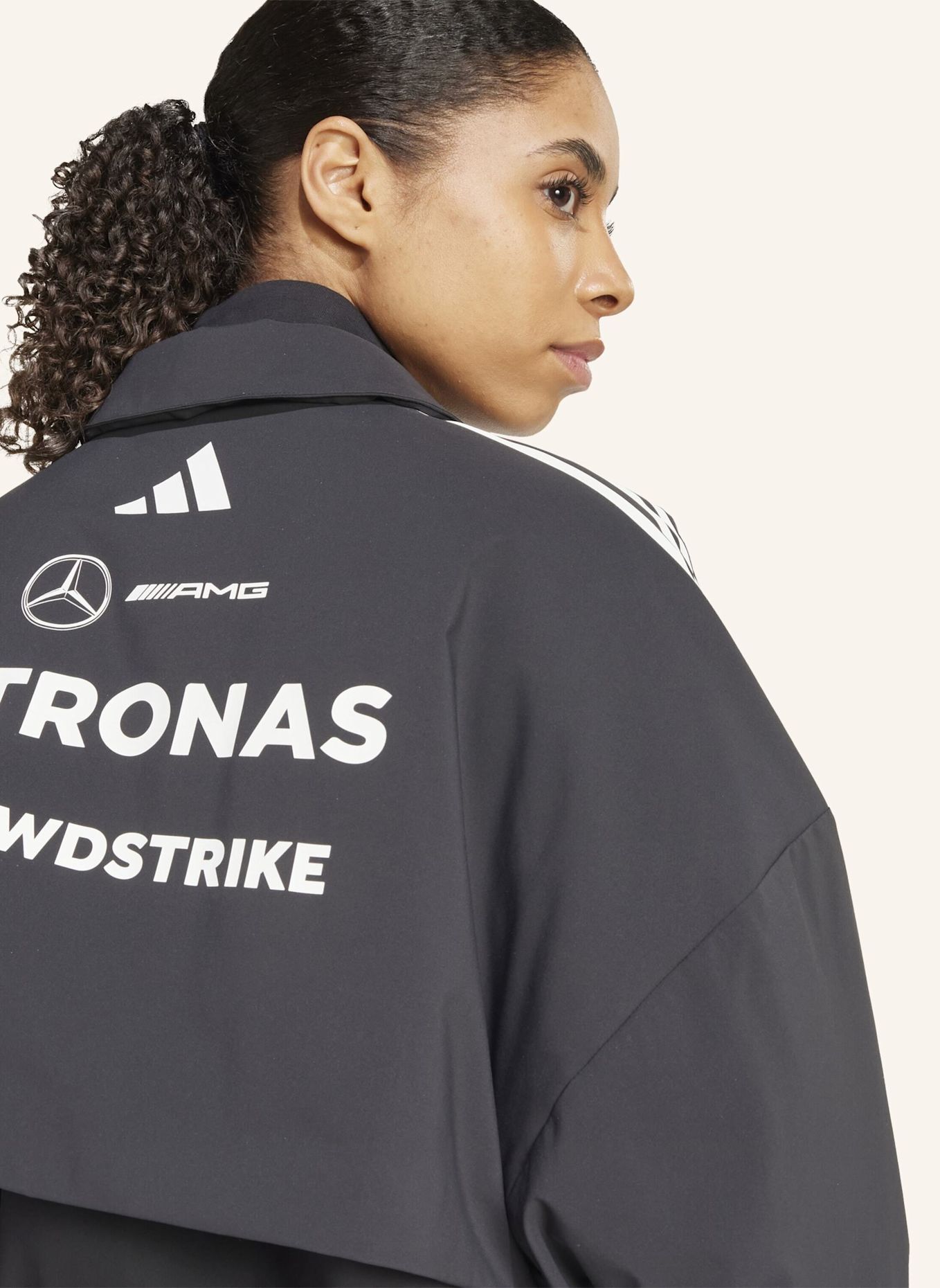 adidas MERCEDES - AMG PETRONAS FORMULA ONE TEAM JACKE: SCHWARZ/ WEISS