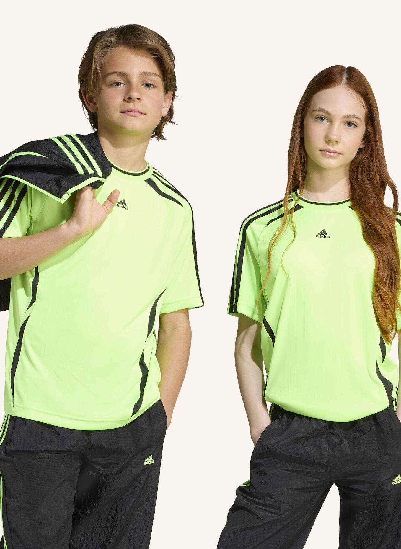 adidas Originals TEAMGEIST T-SHIRT: GRÜN/ SCHWARZ