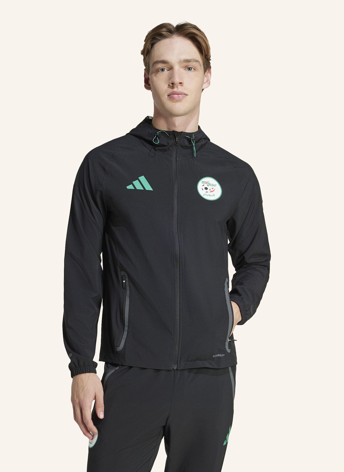 adidas ALGERIEN TIRO 25 COMPETITION VIS TECH TRAVEL JACKE: SCHWARZ