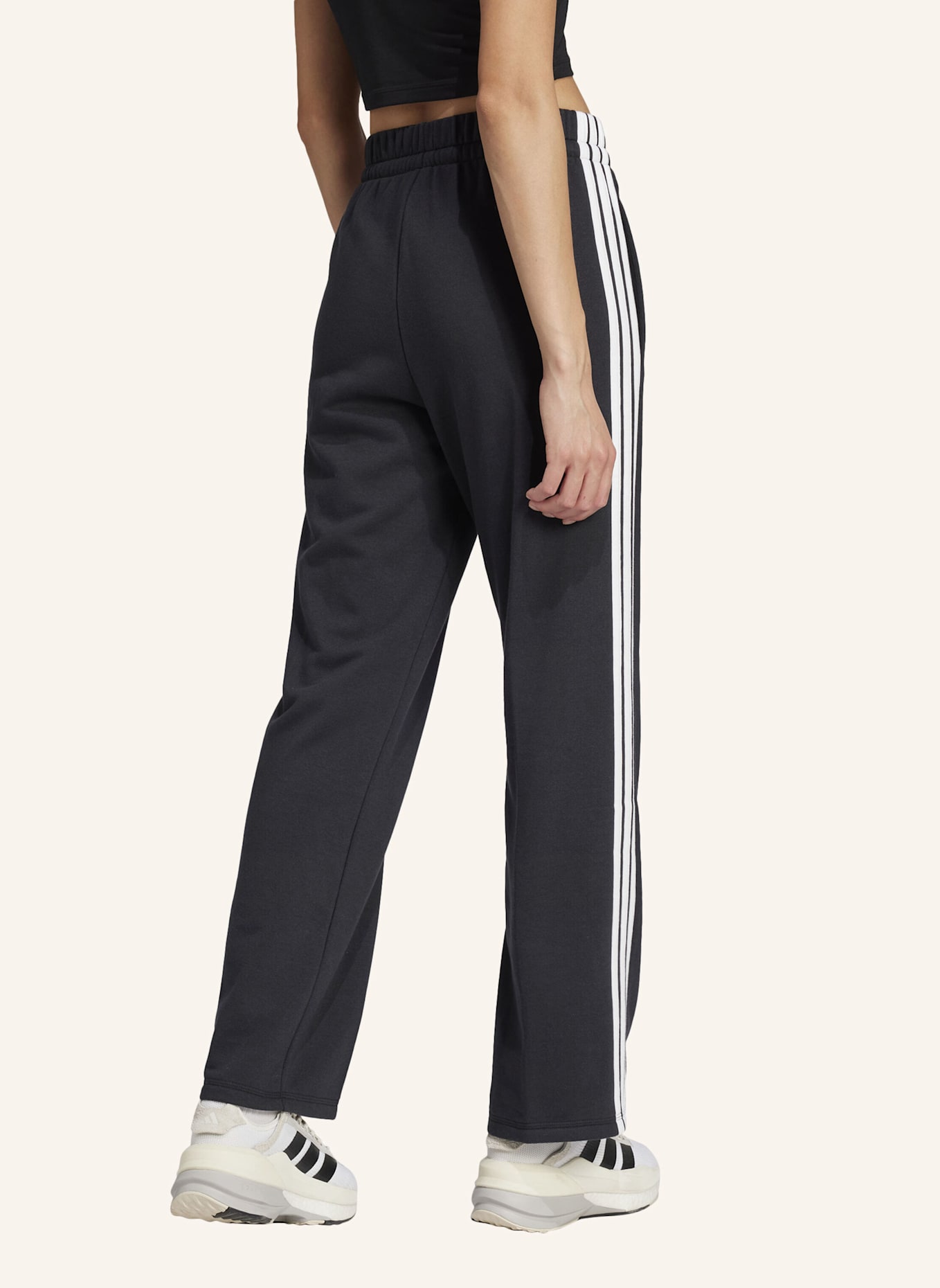 adidas ESSENTIALS 3-STREIFEN OPEN HEM FRENCH TERRY HOSE: SCHWARZ/ WEISS