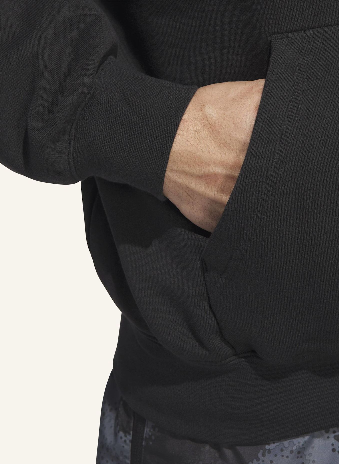 adidas ANTHONY EDWARDS BELIEVE THAT HOODIE: SCHWARZ/ NEONGRÜN