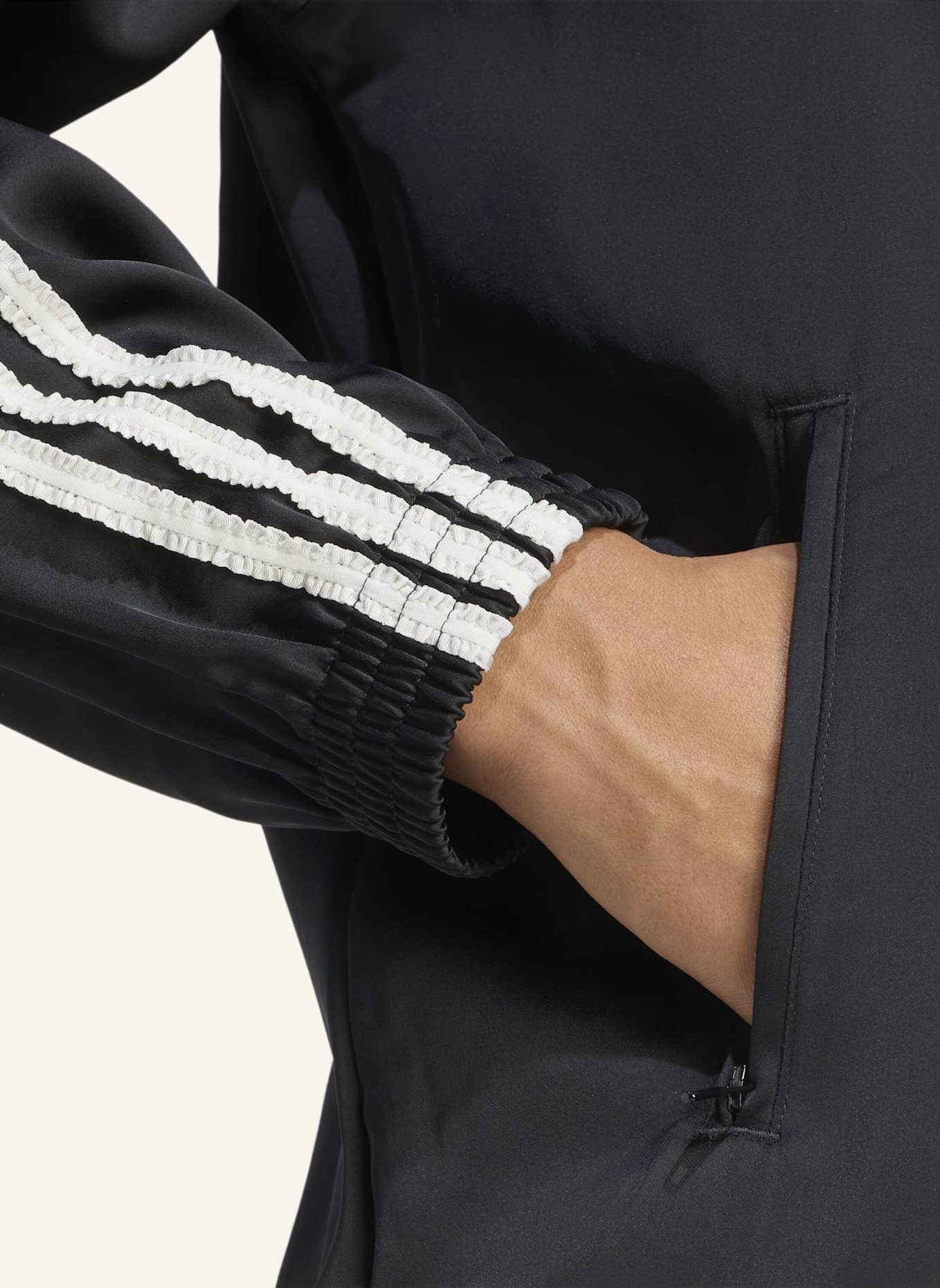 adidas Originals ADIDAS ORIGINALS SATIN FIREBIRD TRAININGSJACKE GERAFFT 3-STREIFEN: SCHWARZ