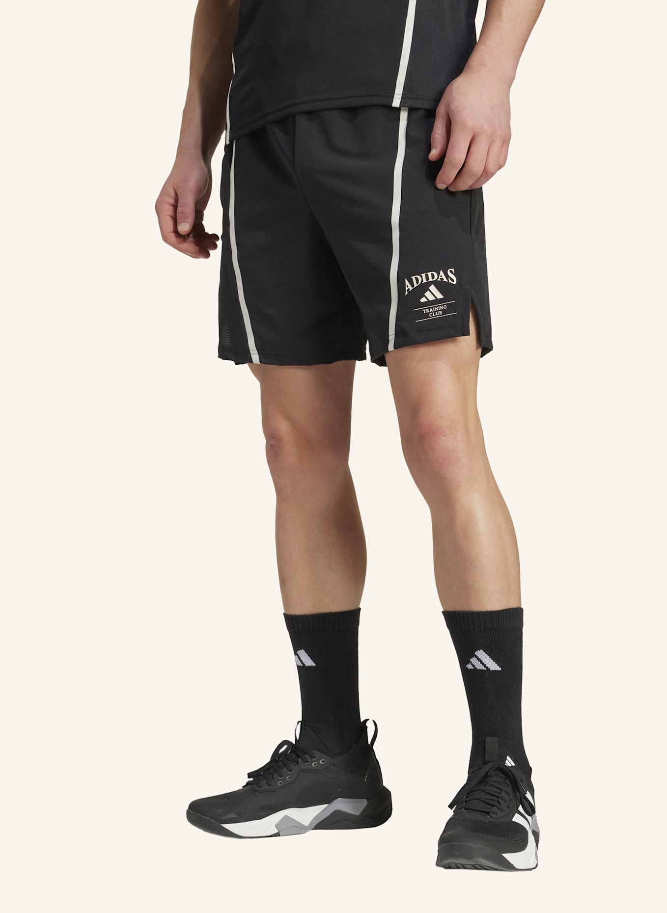 adidas DESIGNED-FOR-TRAINING LEGACY SHORTS: SCHWARZ/ WEISS