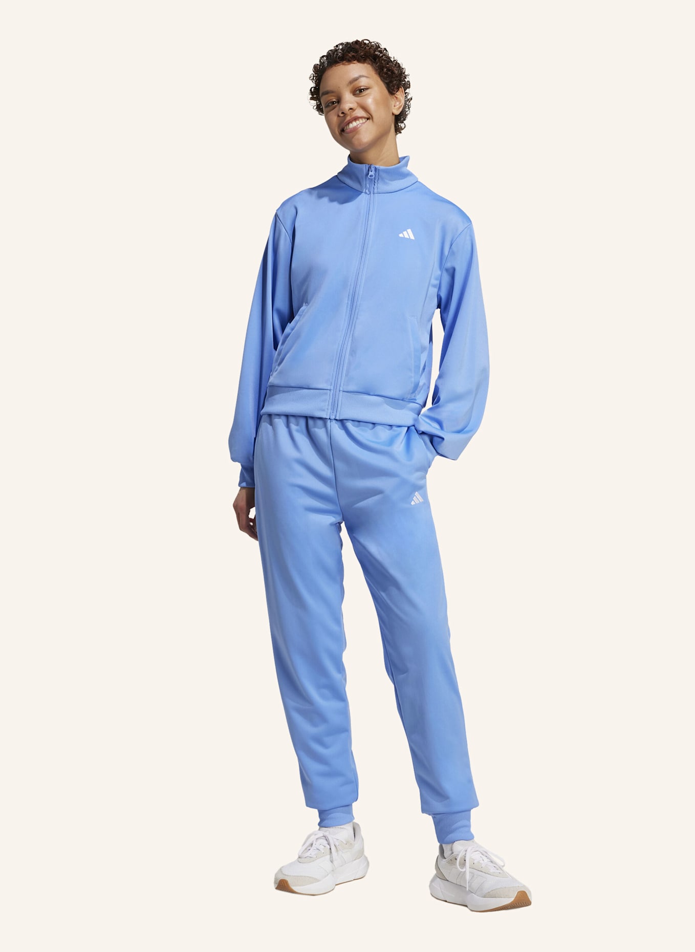 adidas ESSENTIALS FEEL COZY TRAININGSANZUG: BLAU