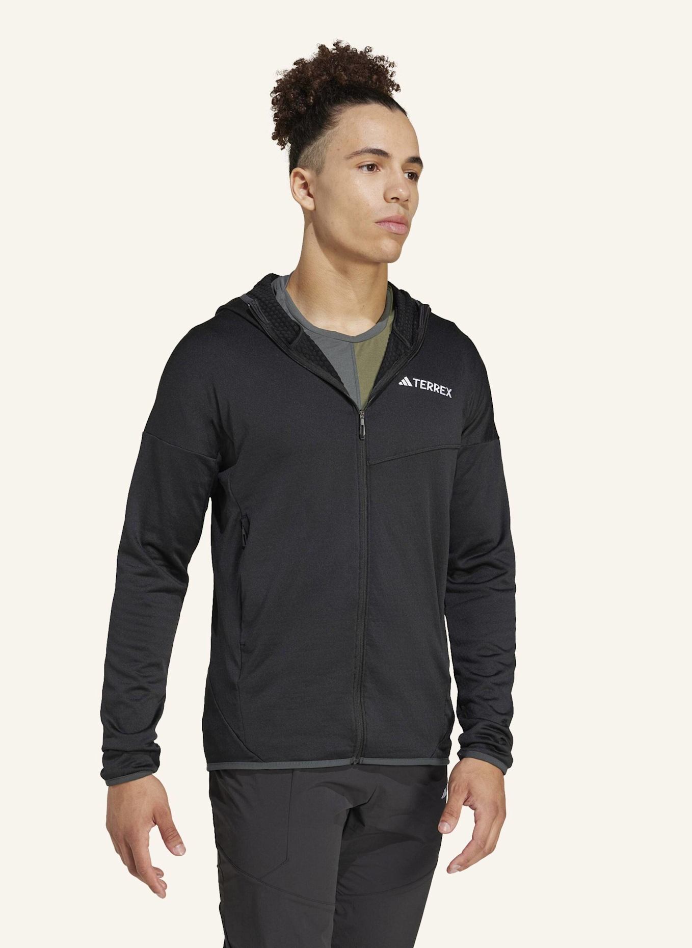adidas TERREX TERREX XPERIOR CLIMAWARM LIGHT FLEECE KAPUZENJACKE: SCHWARZ