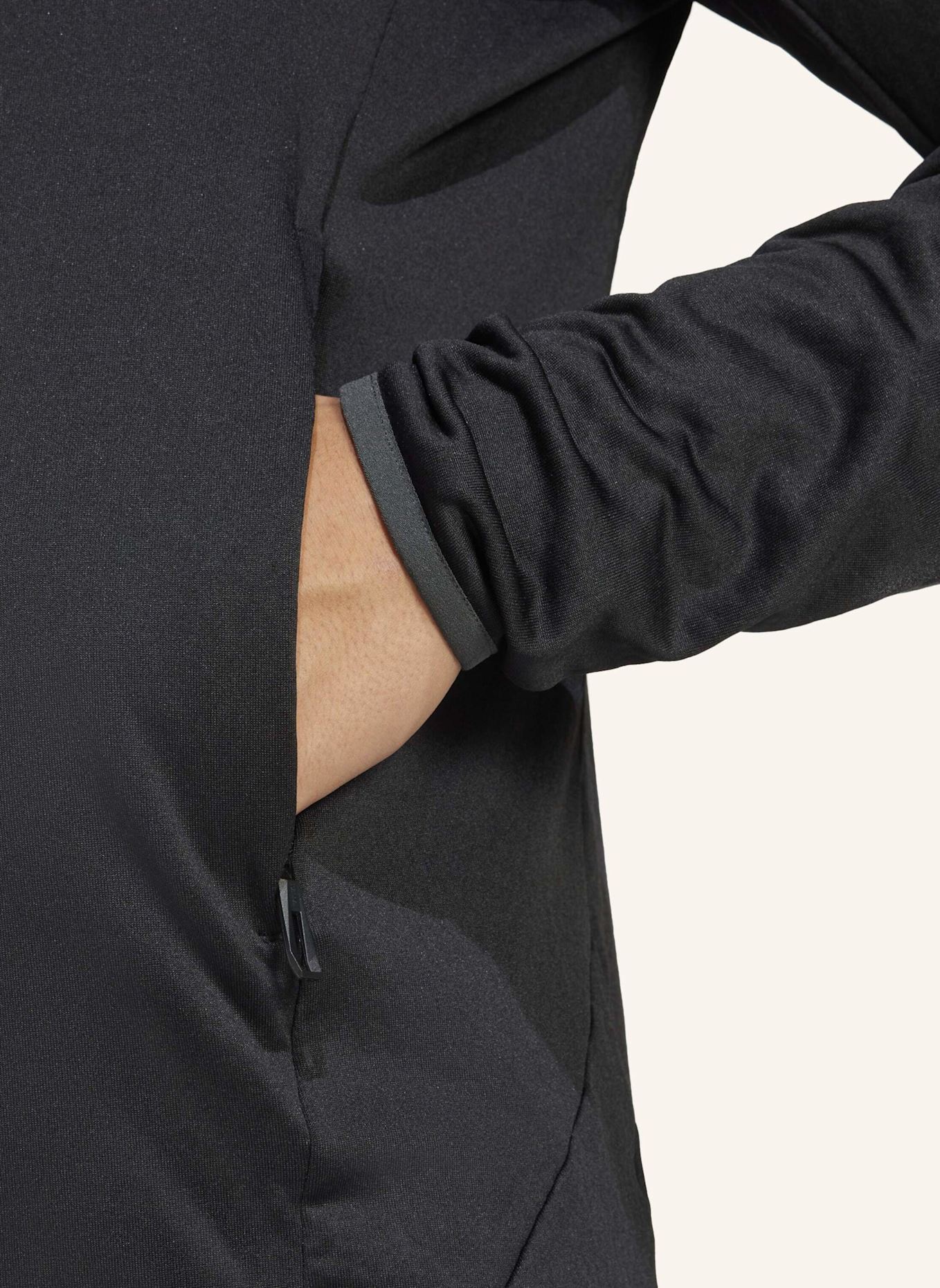 adidas TERREX TERREX XPERIOR CLIMAWARM LIGHT FLEECE KAPUZENJACKE: SCHWARZ