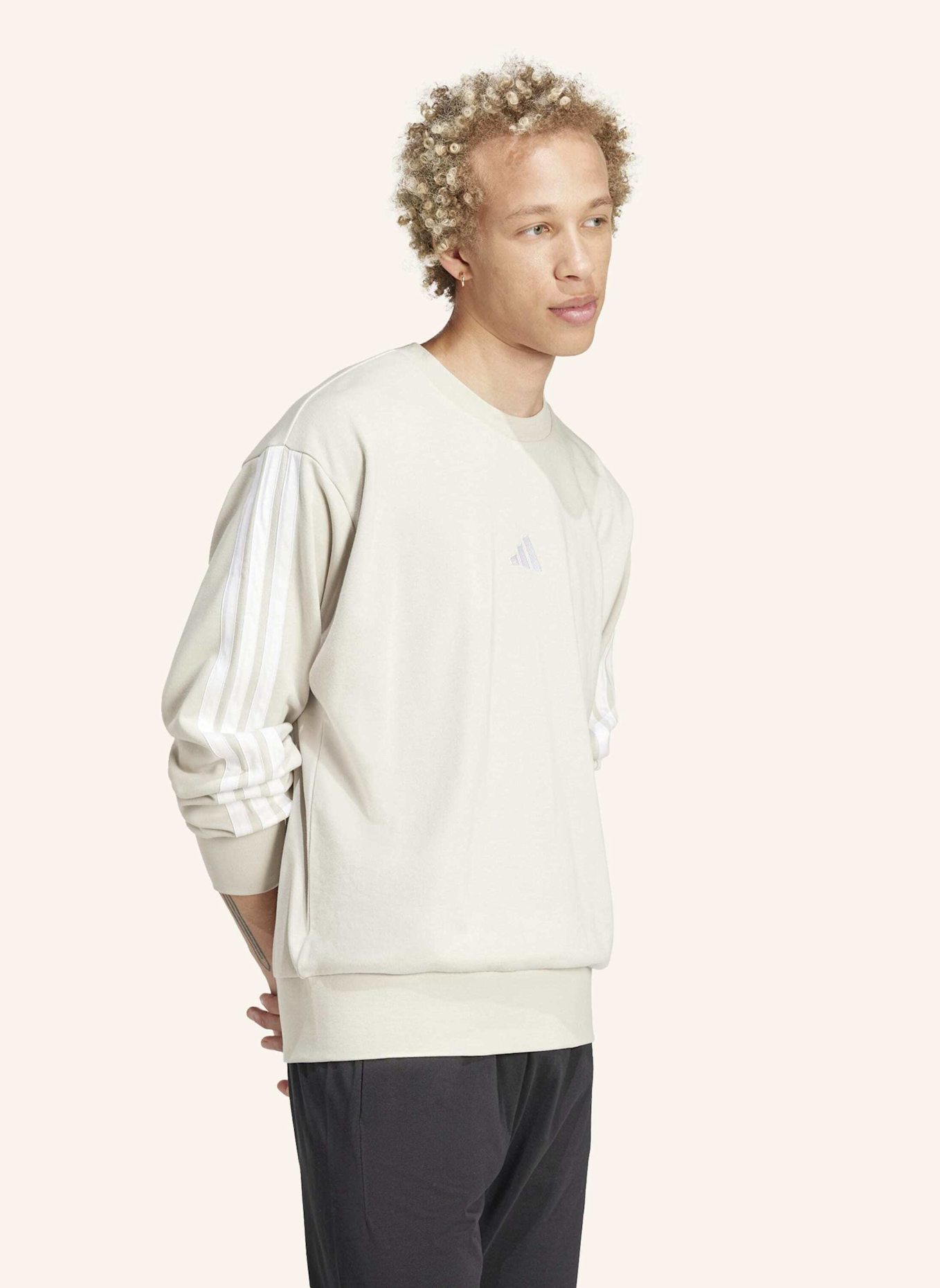 adidas ESSENTIALS 3-STREIFEN FRENCH TERRY SWEATSHIRT: BEIGE/ WEISS