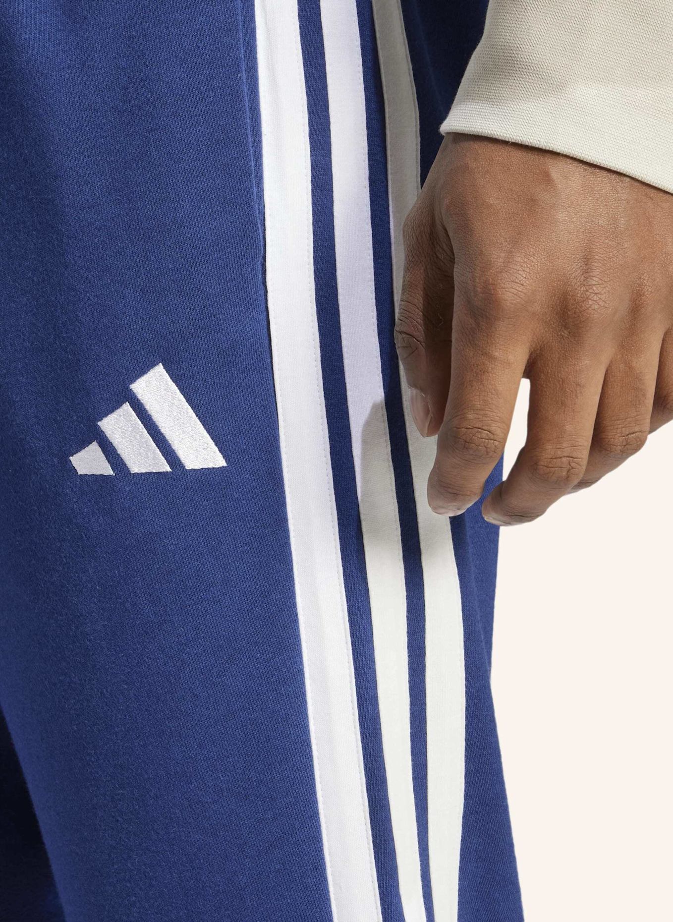 adidas Sweatpants ESSENTIALS: BLAU/ WEISS