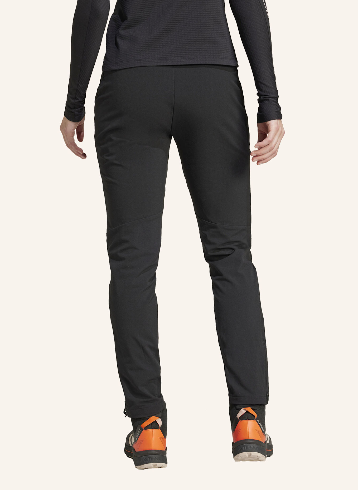 adidas TERREX TECHROCK BRUSHED SOFTSHELLHOSE: SCHWARZ