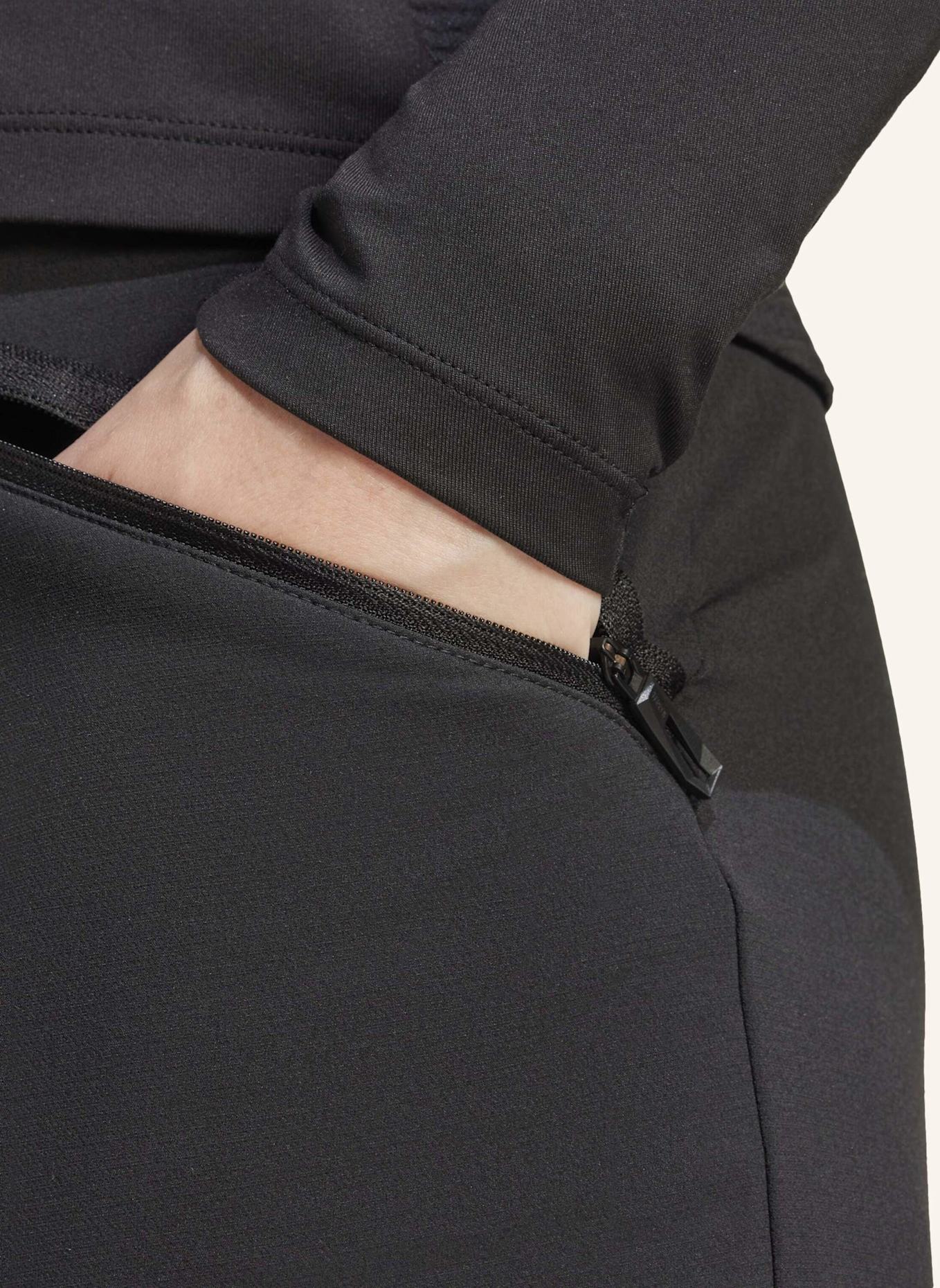 adidas TERREX TECHROCK BRUSHED SOFTSHELLHOSE: SCHWARZ