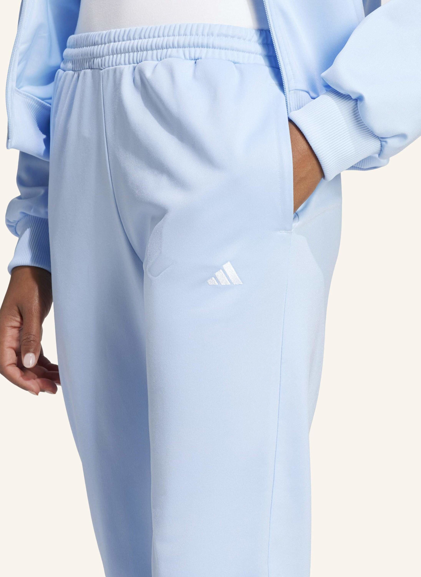 adidas ESSENTIALS FEEL COZY TRAININGSANZUG: BLAU