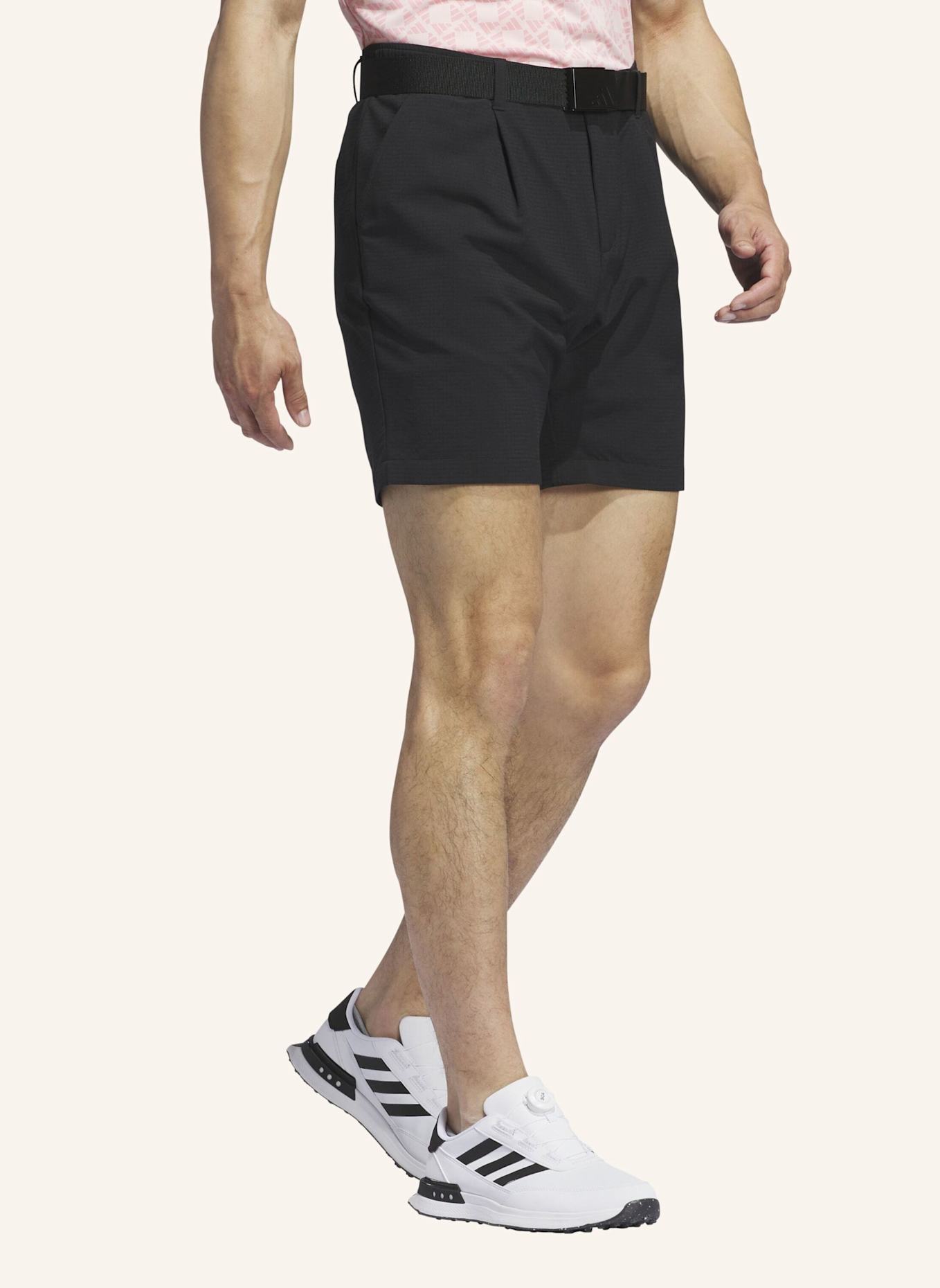 adidas ULTIMATE365 PLEATED GOLFSHORTS: SCHWARZ