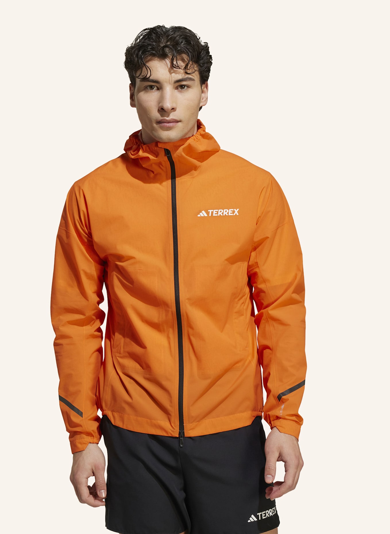adidas TERREX TERREX XPERIOR 2.5 LAYER LIGHT CLIMAPROOF JACKE: ORANGE