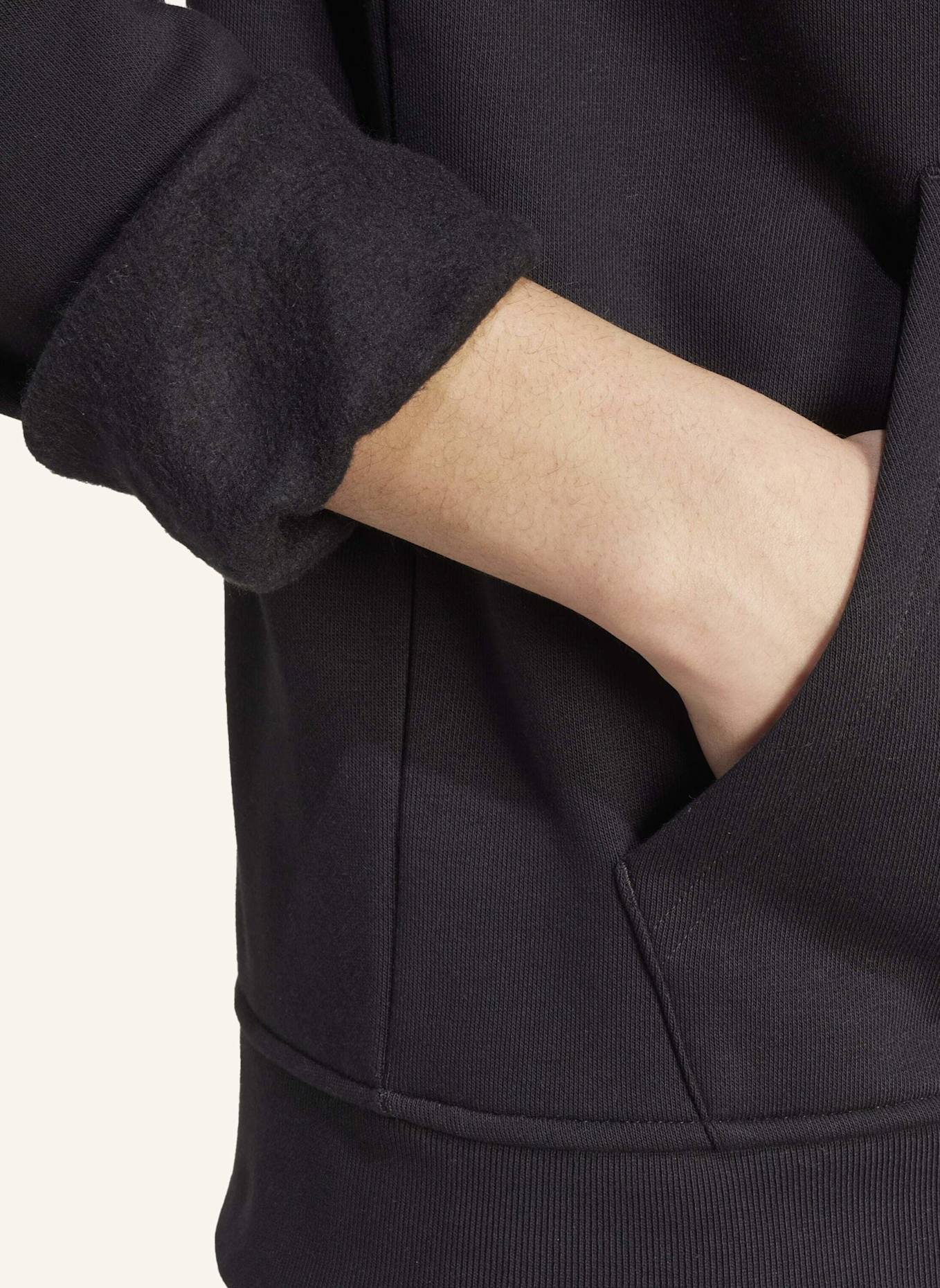 adidas Originals TREFOIL ESSENTIALS KAPUZENJACKE: SCHWARZ