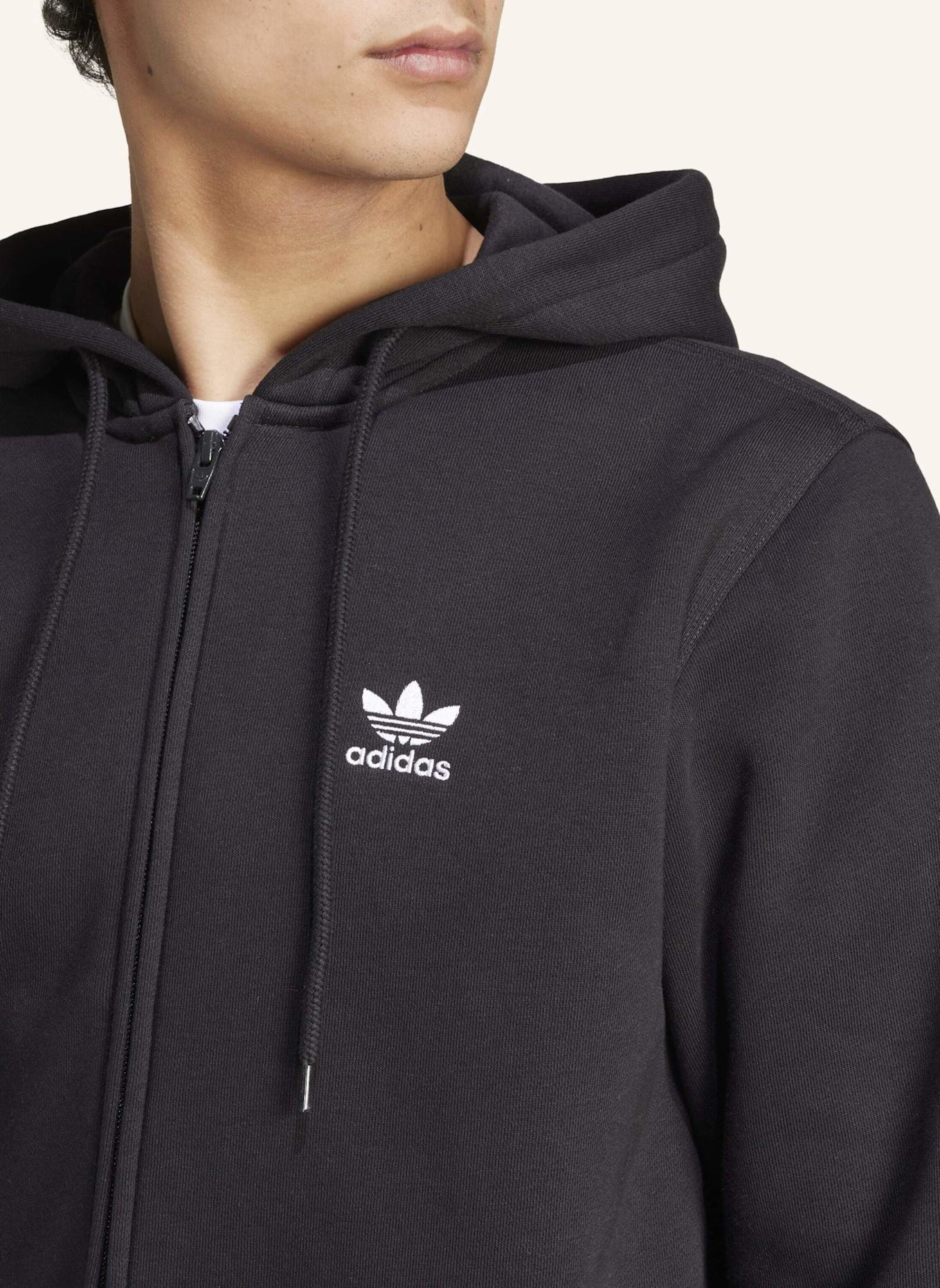 adidas Originals TREFOIL ESSENTIALS KAPUZENJACKE: SCHWARZ