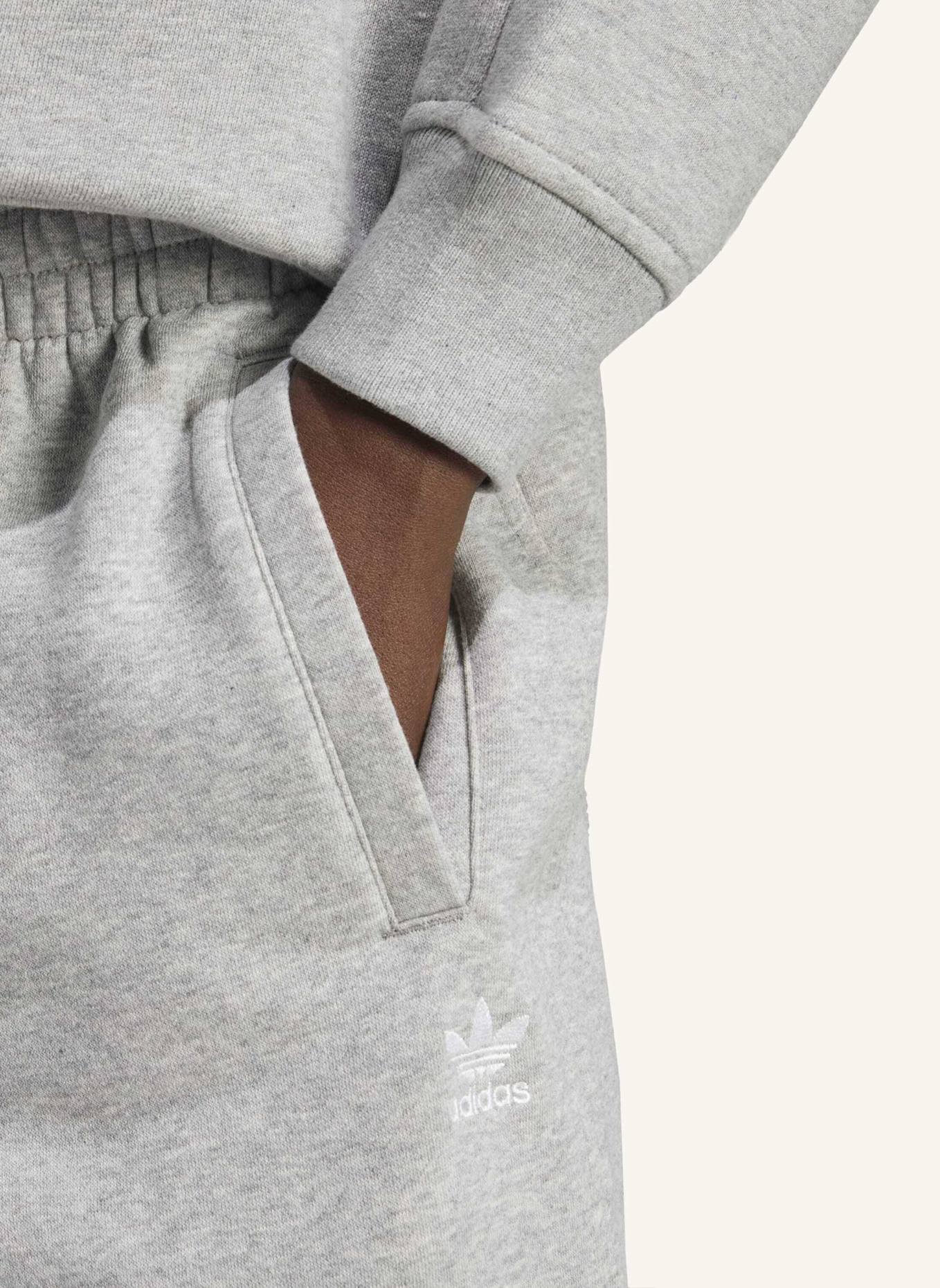 adidas Originals ESSENTIALS LOOSE JOGGINGHOSE: GRAU