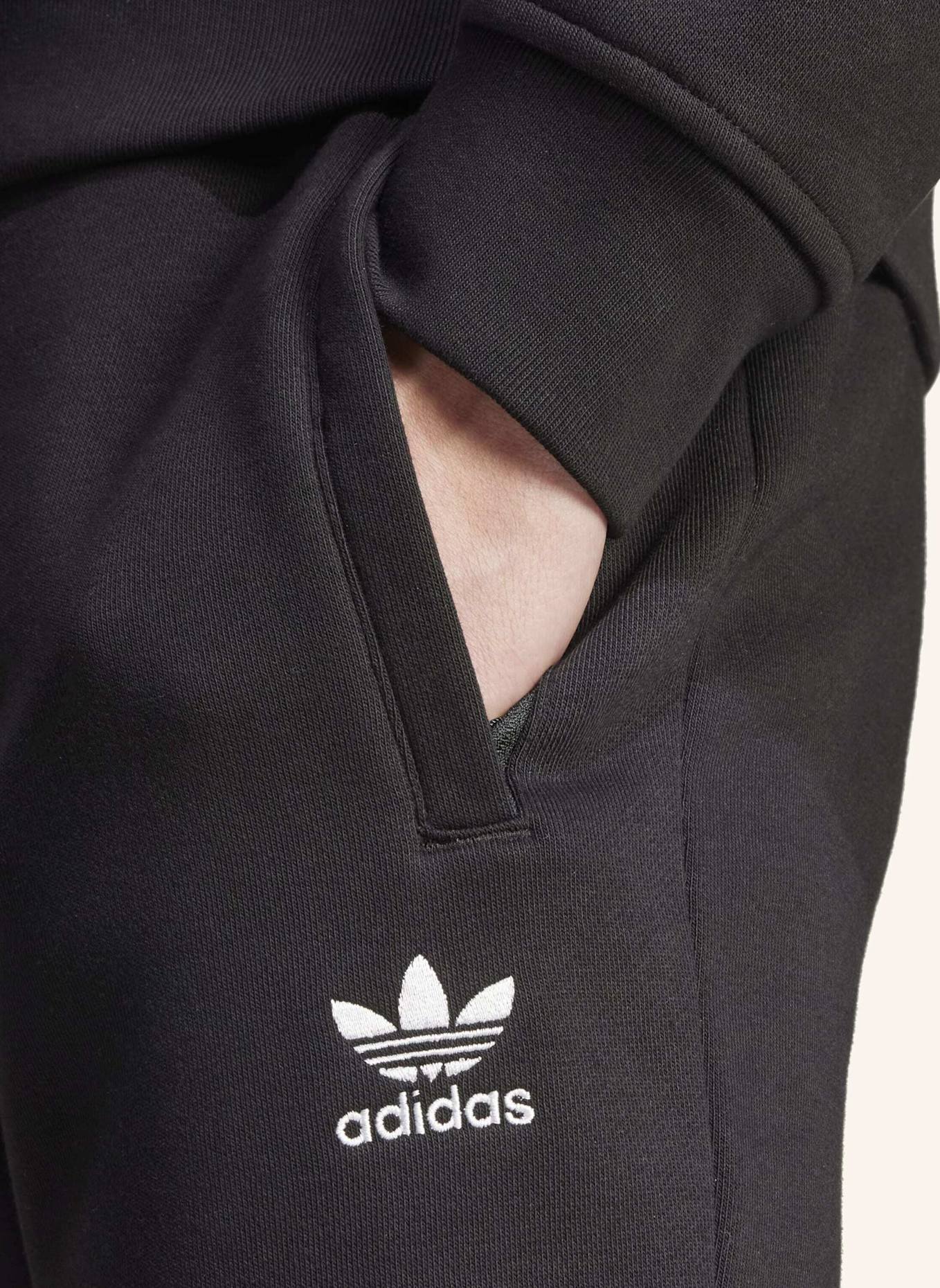 adidas Originals TREFOIL ESSENTIALS HOSE: SCHWARZ