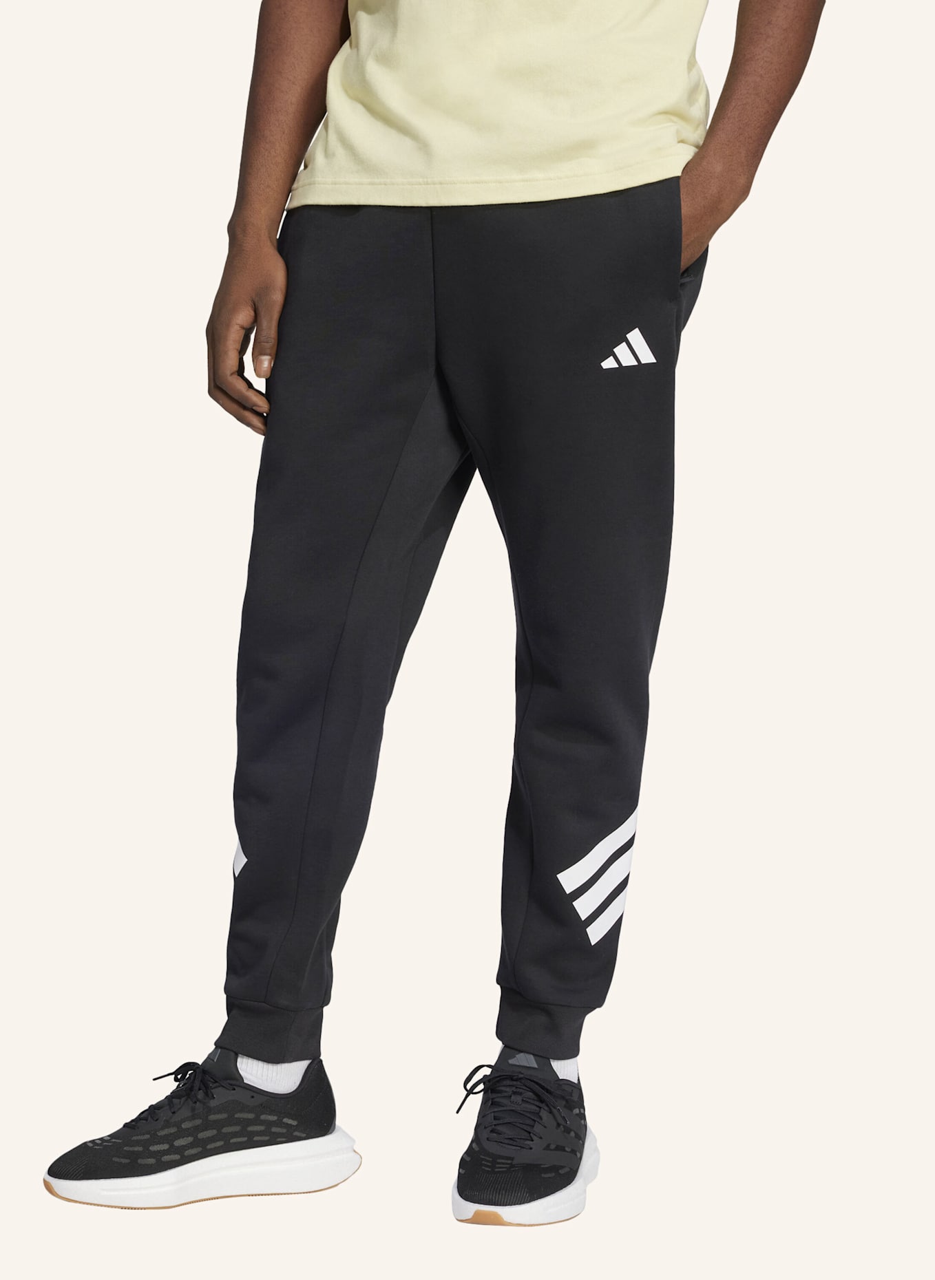 adidas Sweatpants: SCHWARZ
